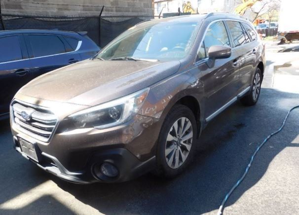2019 Subaru Outback 2.5i photo