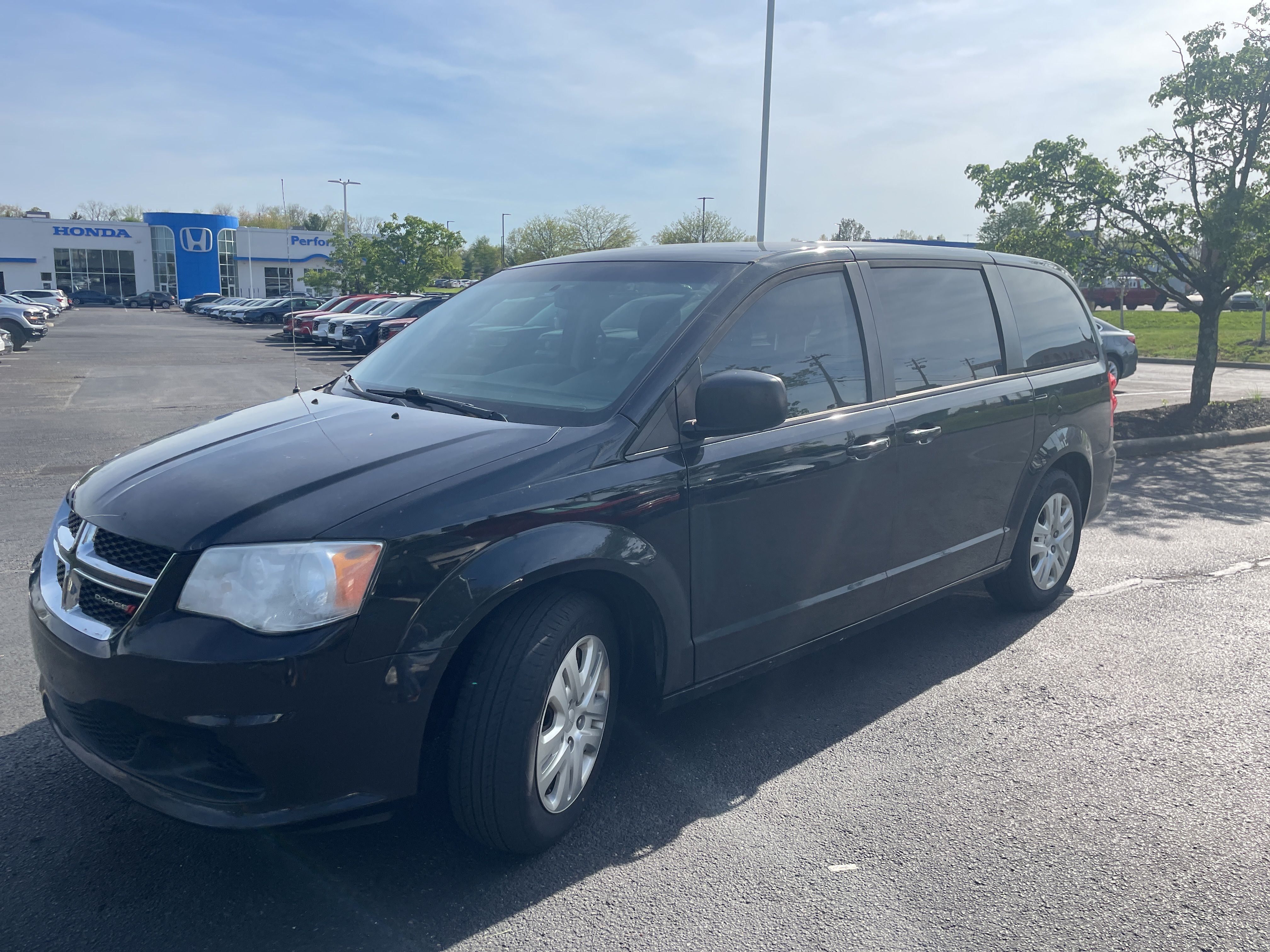 2018 Dodge Grand Caravan SE photo