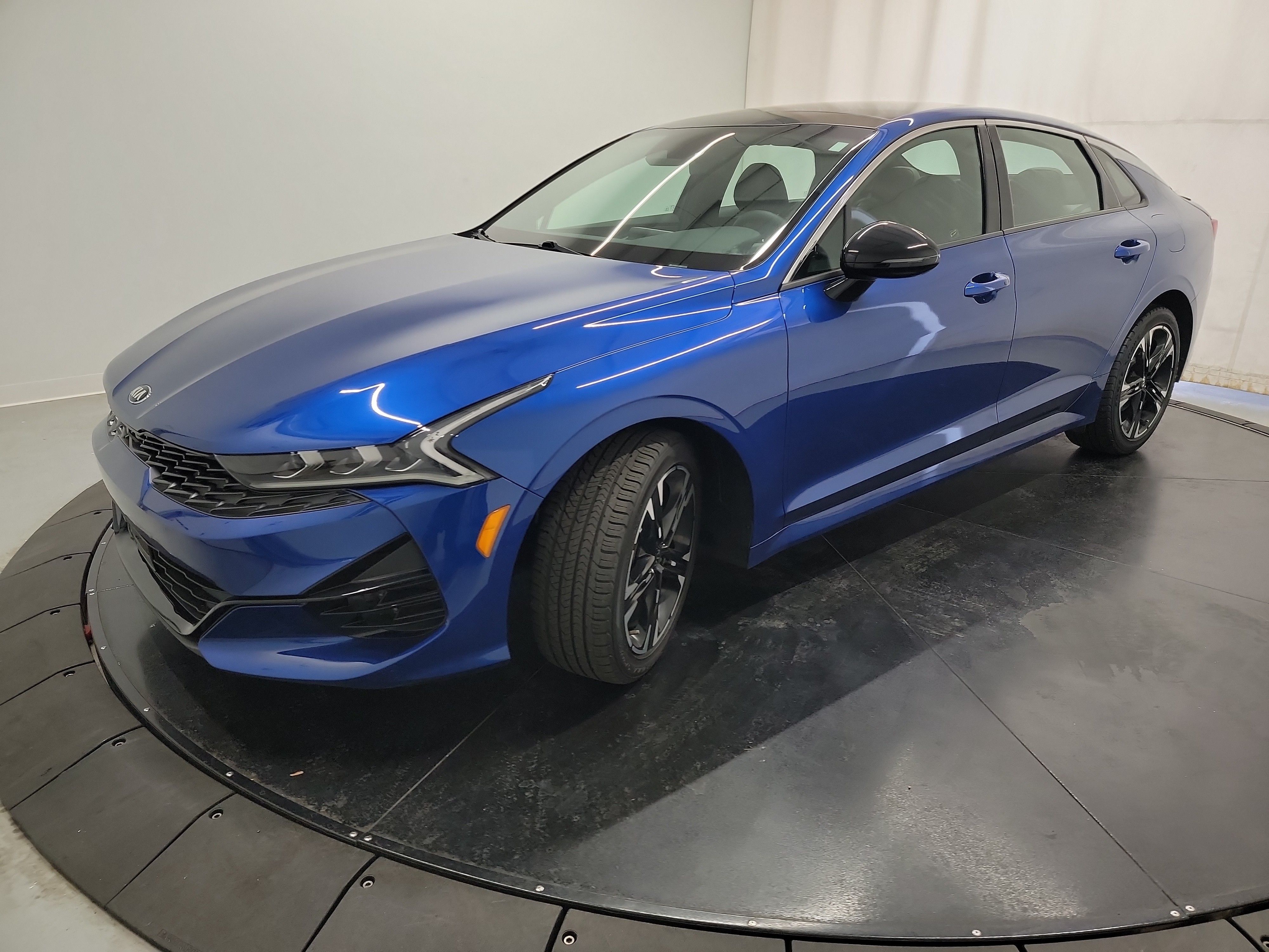 2021 Kia K5 GT-Line photo