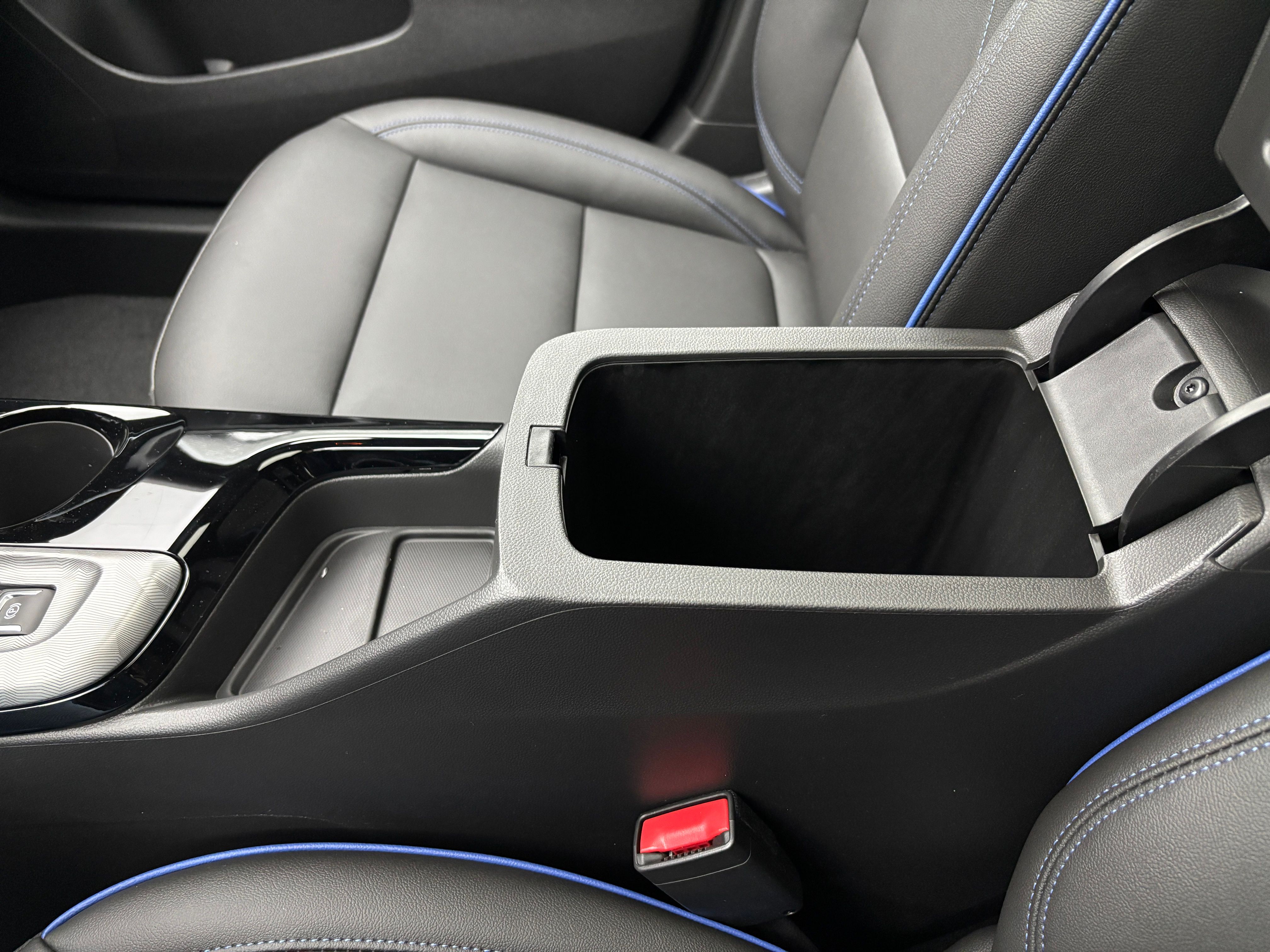 New 2026 Moonstone Gray Metallic Buick Sport Touring image 31
