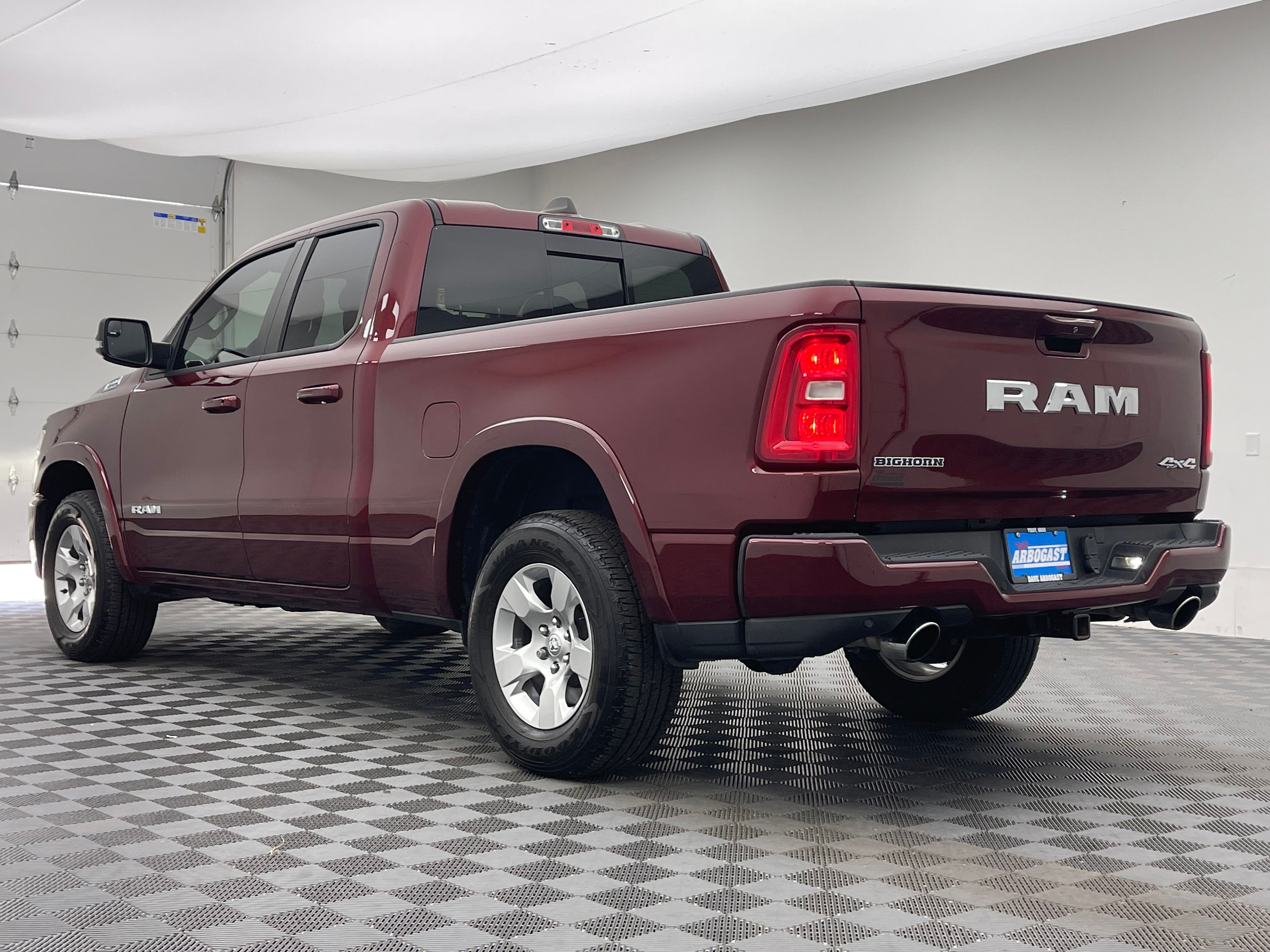 Used 2025 Delmonico Red Pearlcoat Ram Big Horn/Lone Star image 10