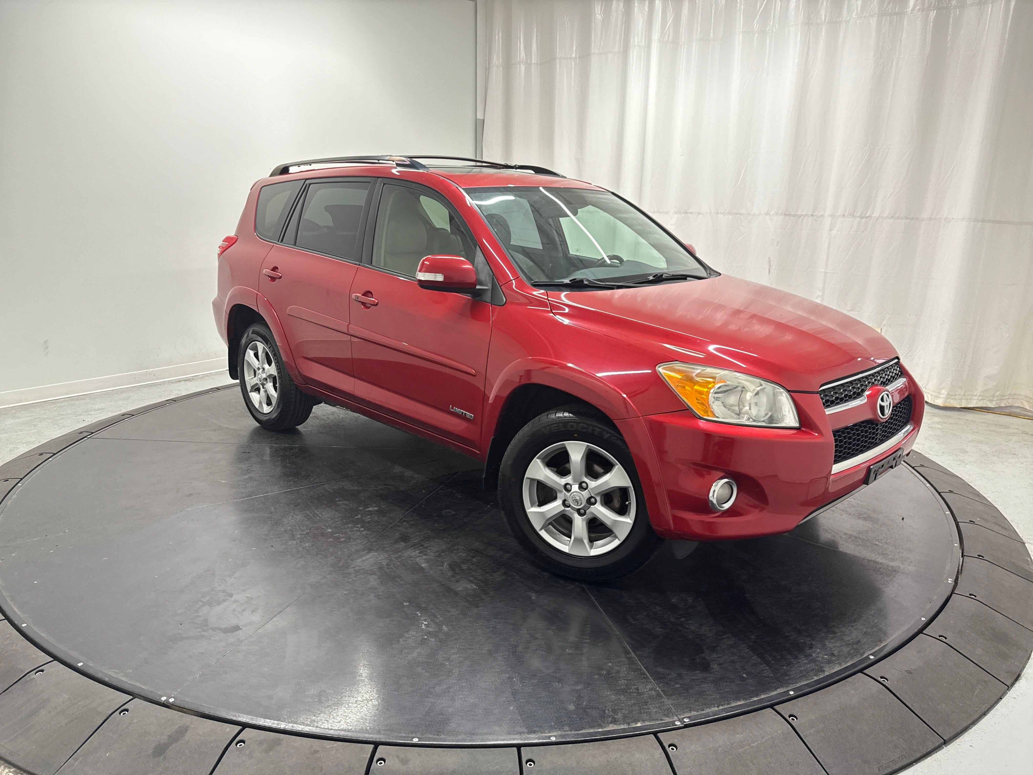 2010 Toyota RAV4 Limited photo