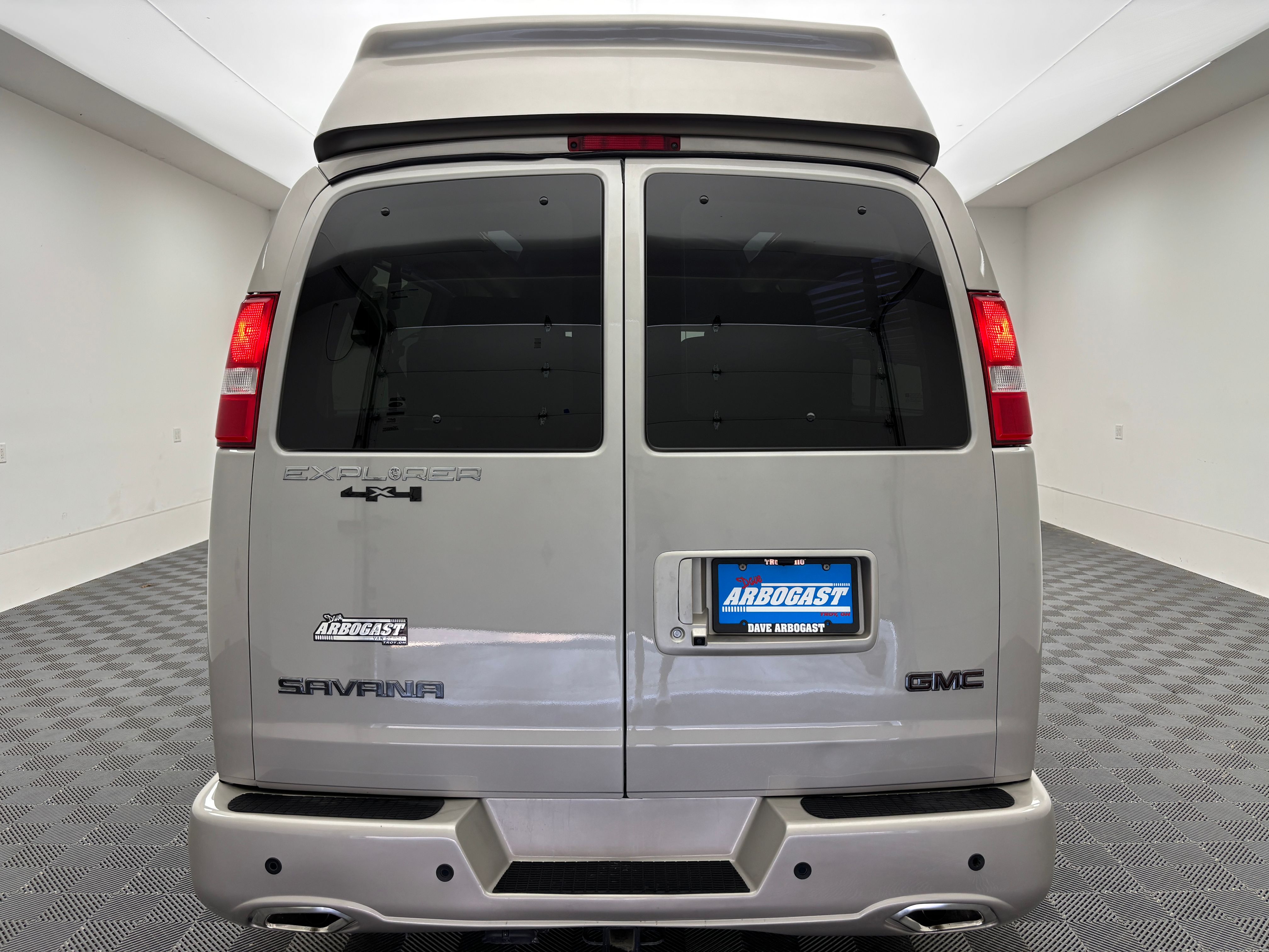 Used 2024 Special Exterior Color GMC Explorer Limited SE image 9