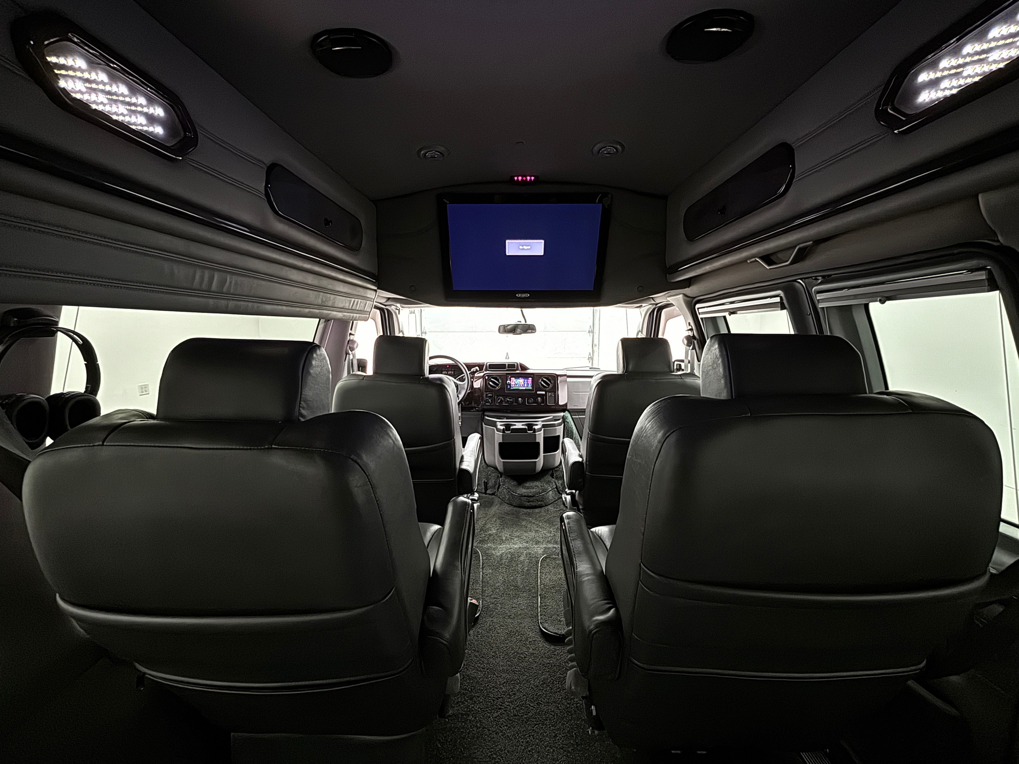 Used 2013 Ingot Silver Ford Explorer Limited SE image 3