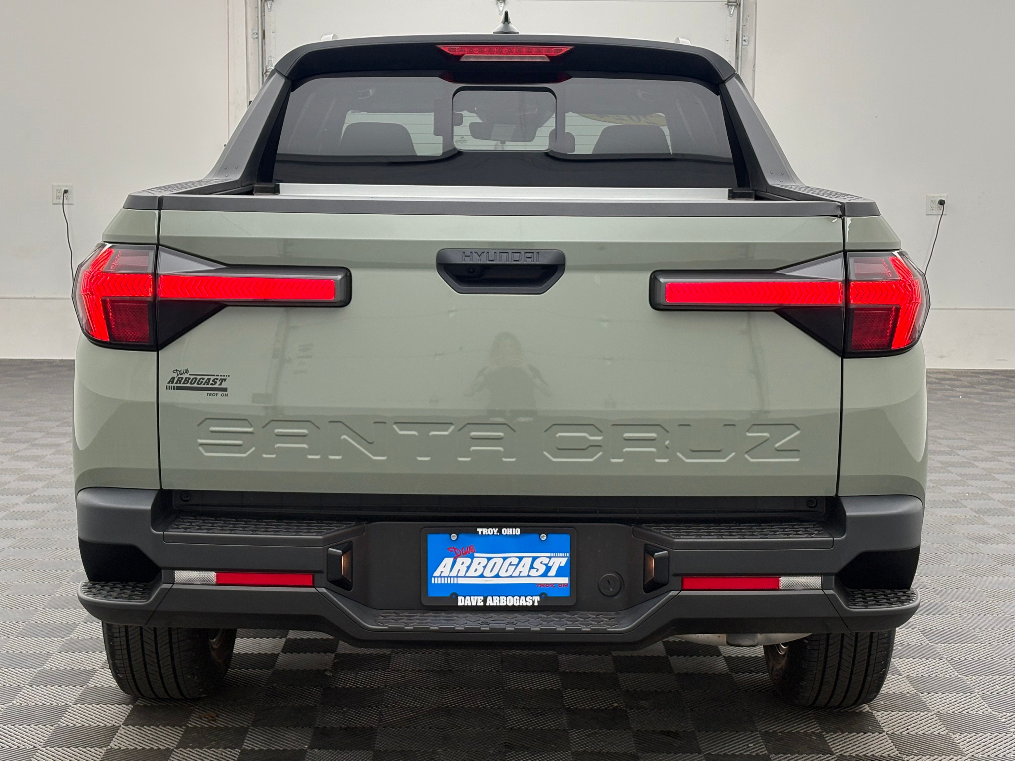 Used 2024 Sage Gray Hyundai SEL image 9