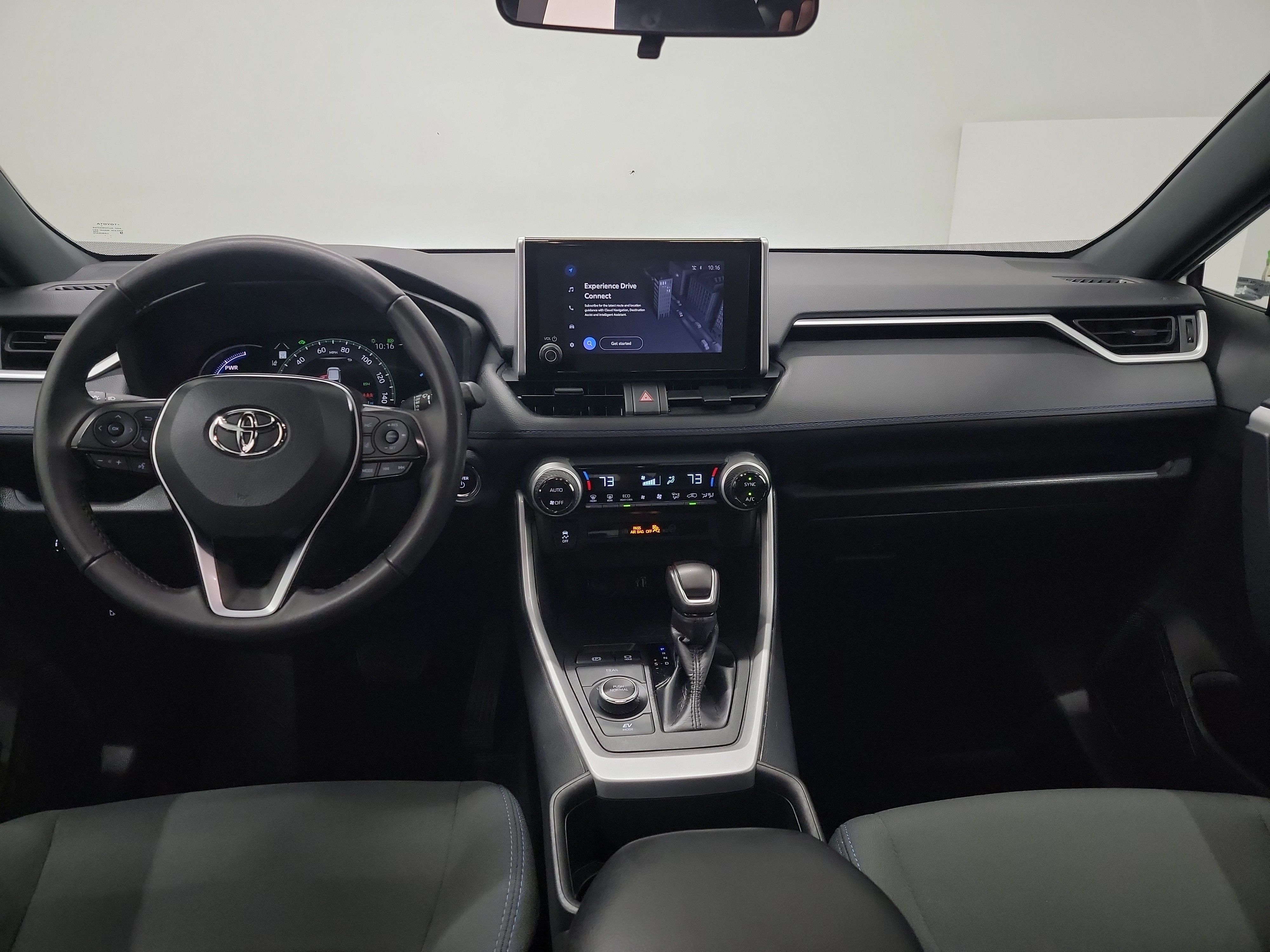 2023 Toyota RAV4 Hybrid SE photo