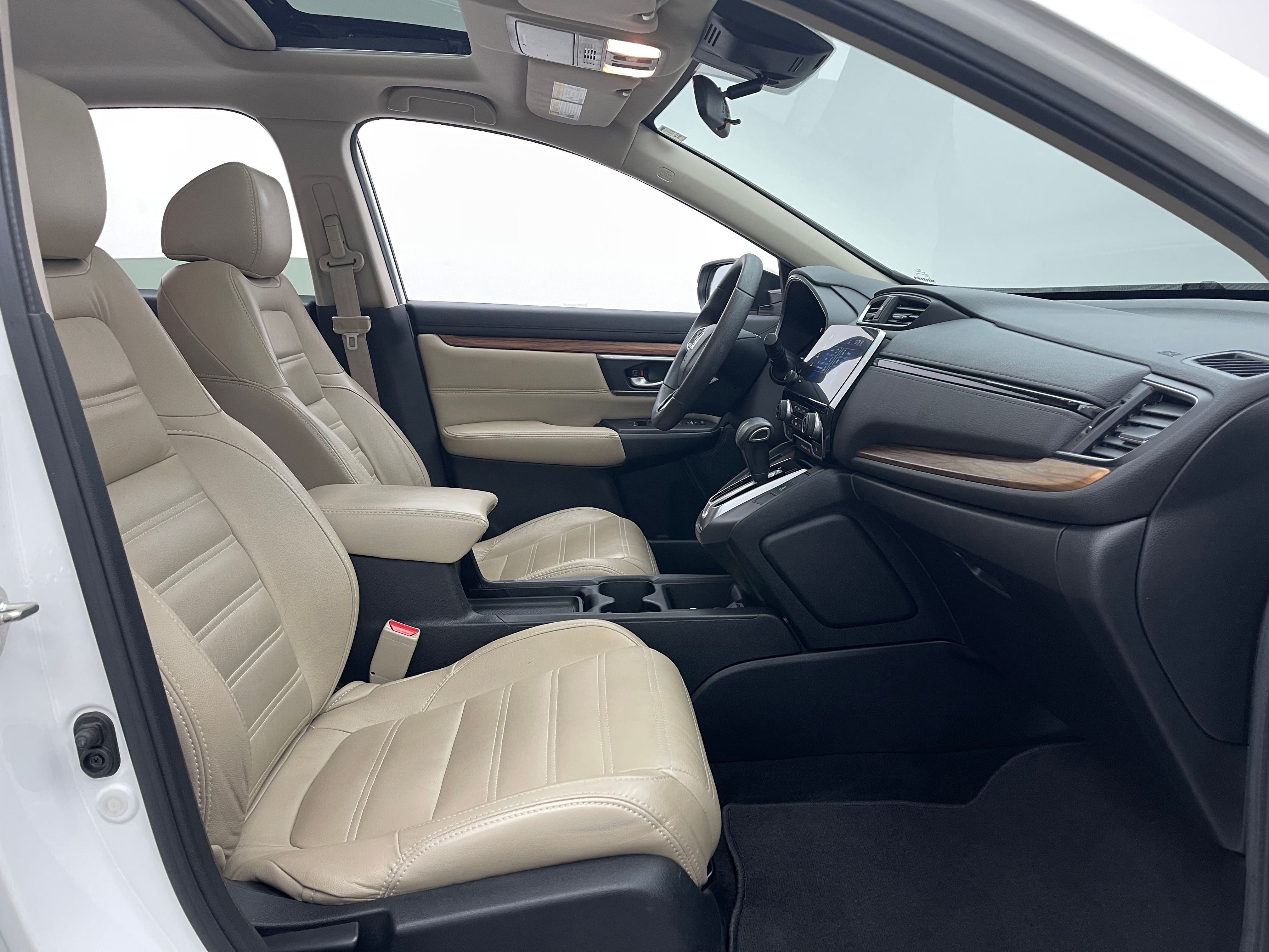 Used 2017 White Honda EX image 30