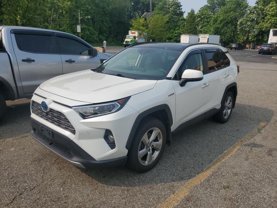 2020 Toyota RAV4 Hybrid Limited photo
