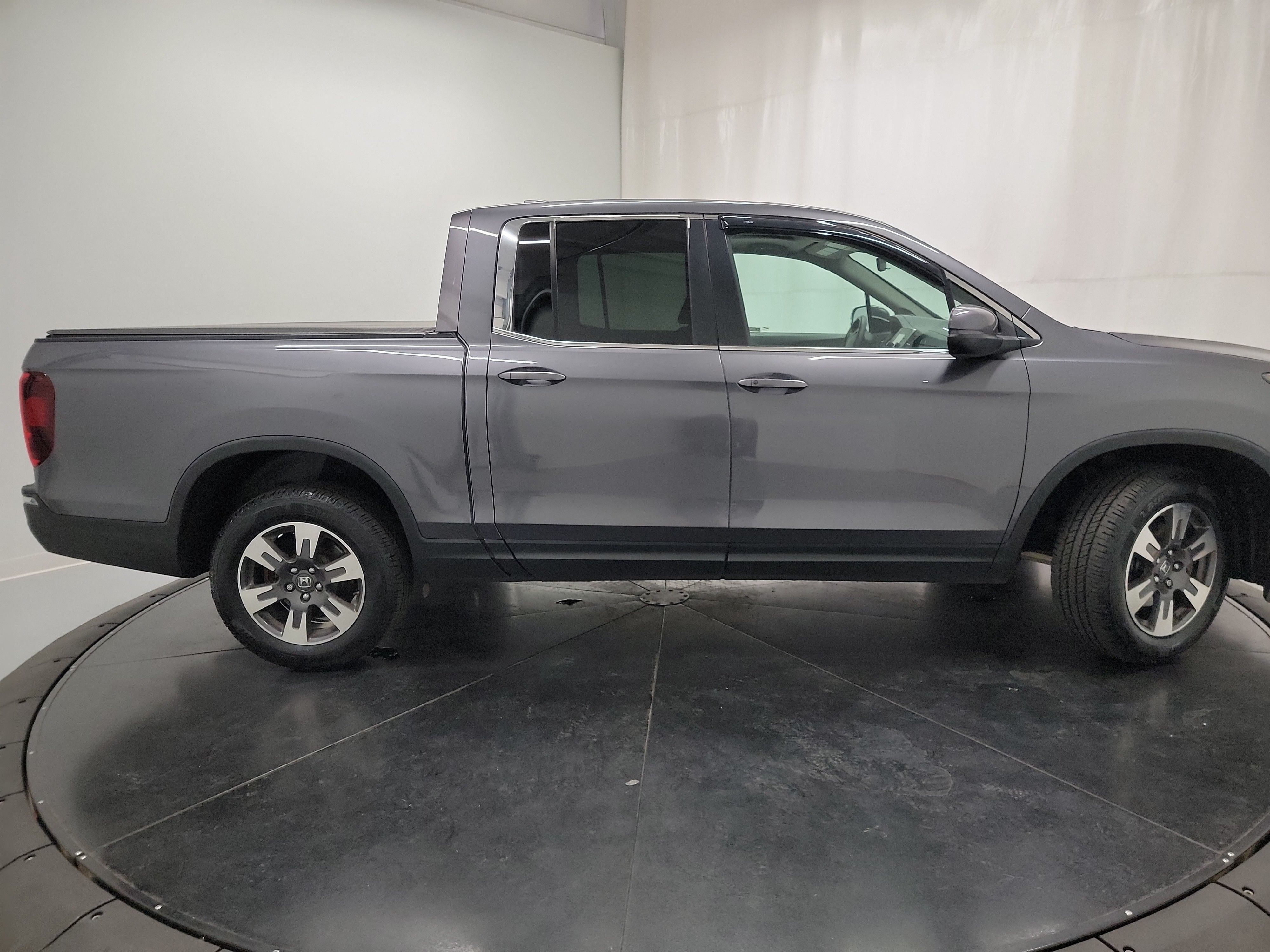 2019 Honda Ridgeline RTL photo