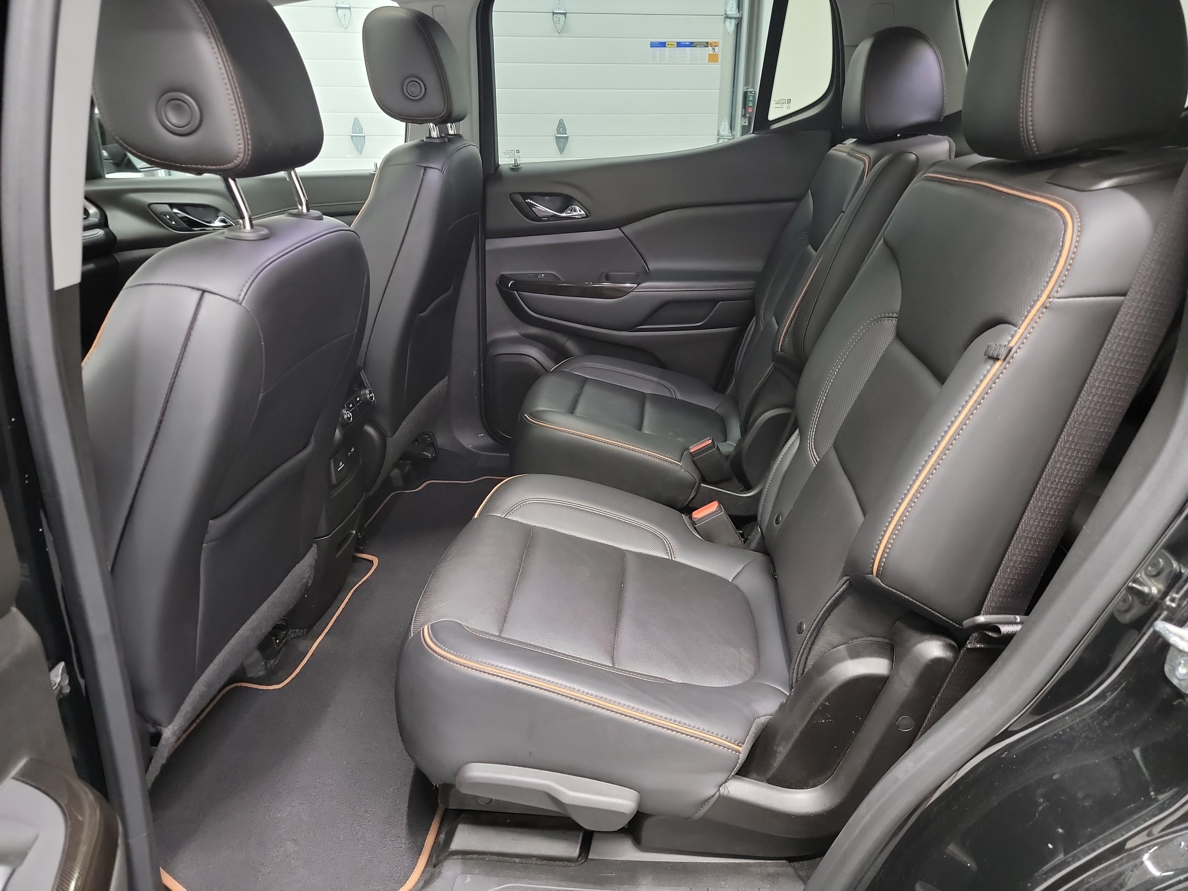 2022 GMC Acadia AT4 photo