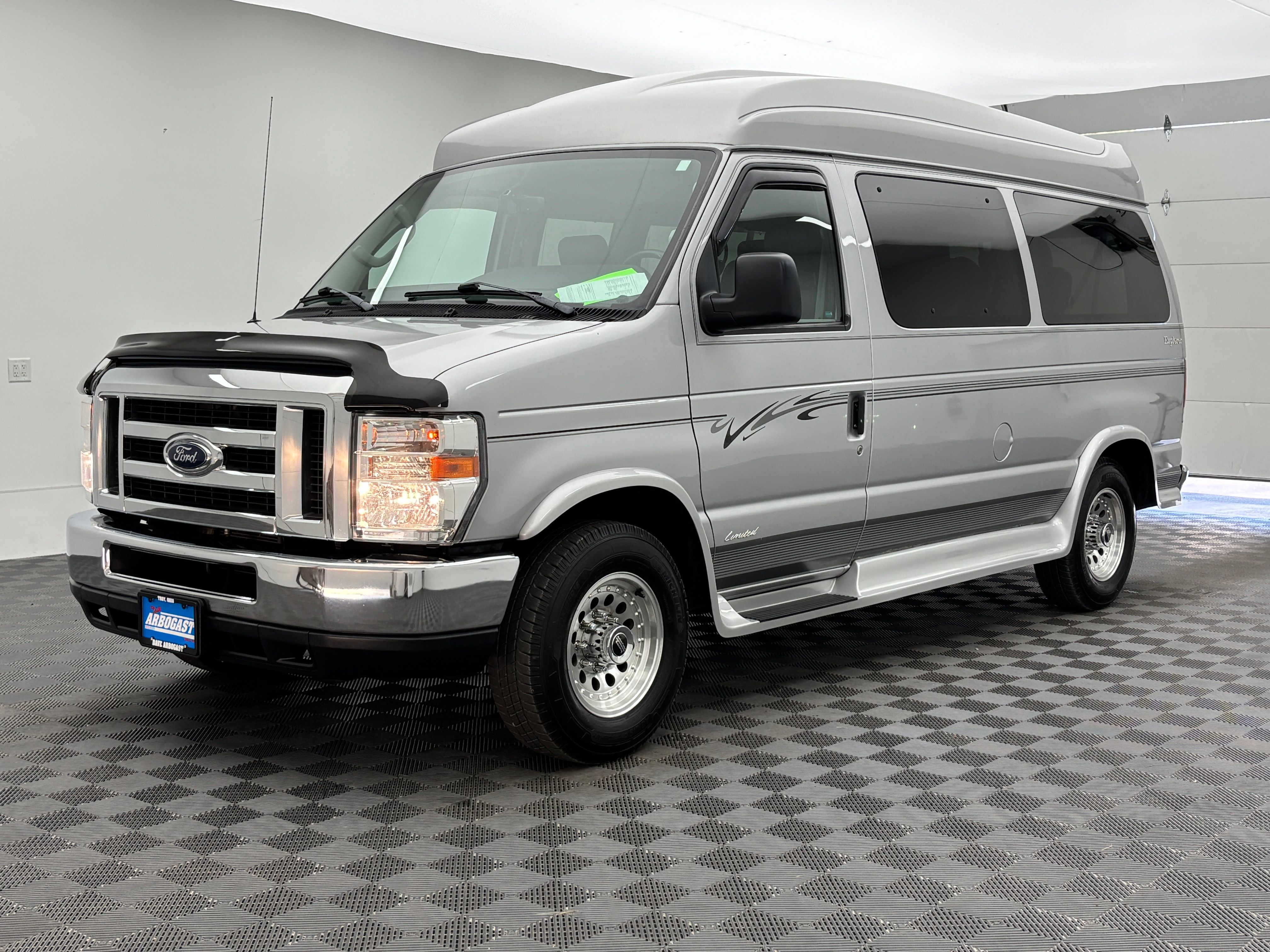 Used 2013 Ingot Silver Ford Explorer Limited SE image 15