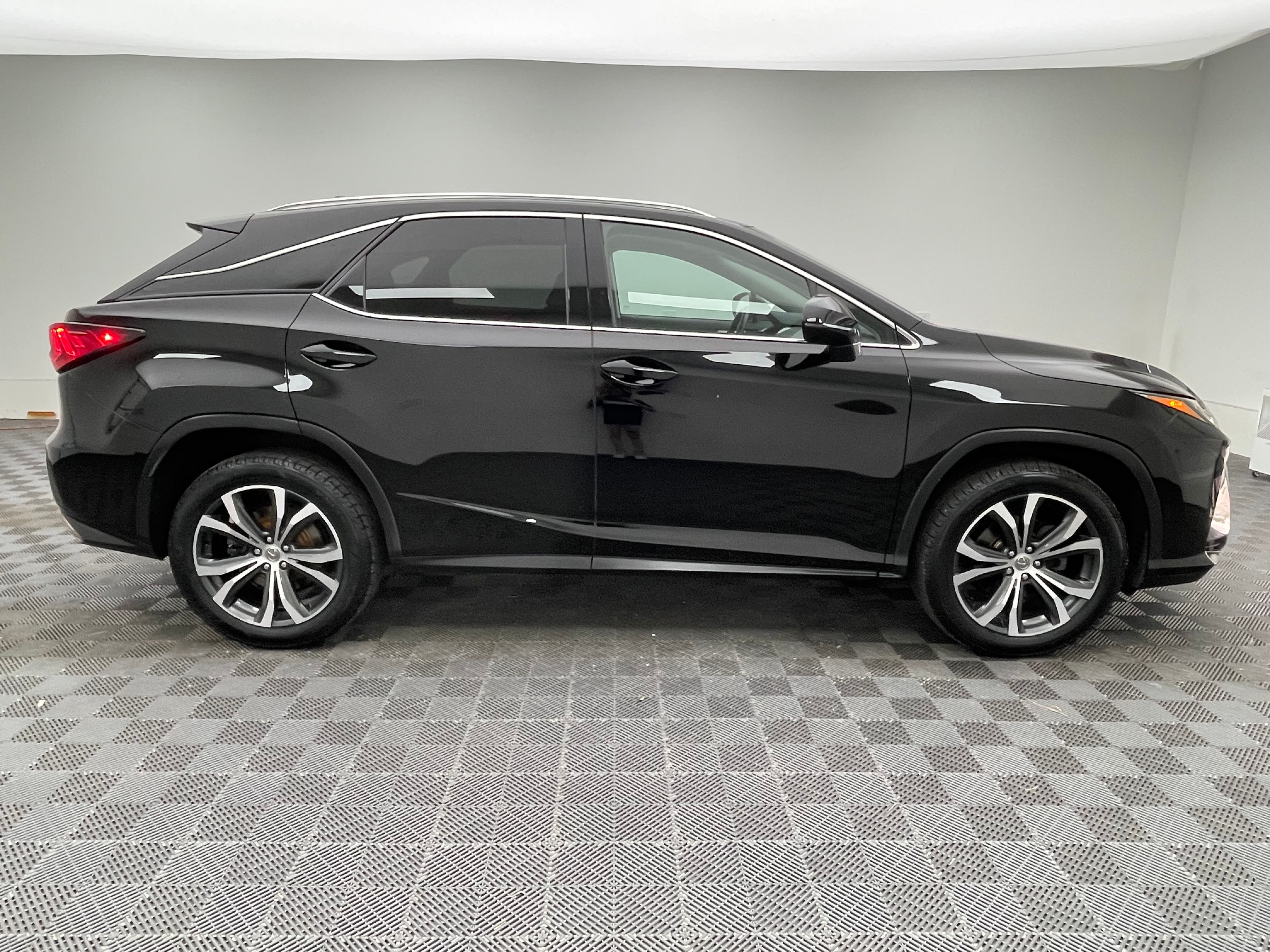 Used 2016 Obsidian Lexus 350 image 7