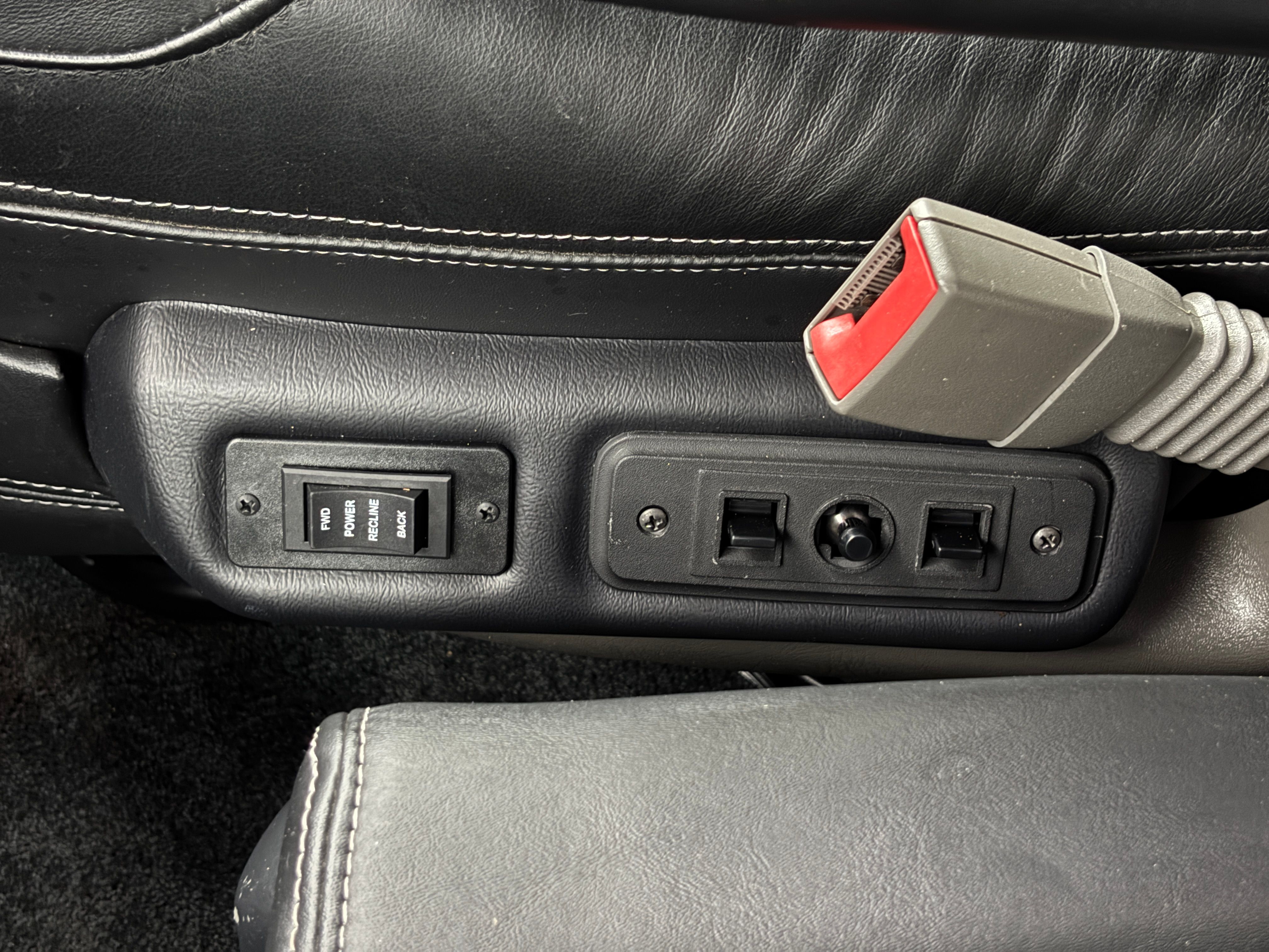 Used 2024 Special Exterior Color GMC Explorer Limited SE image 39
