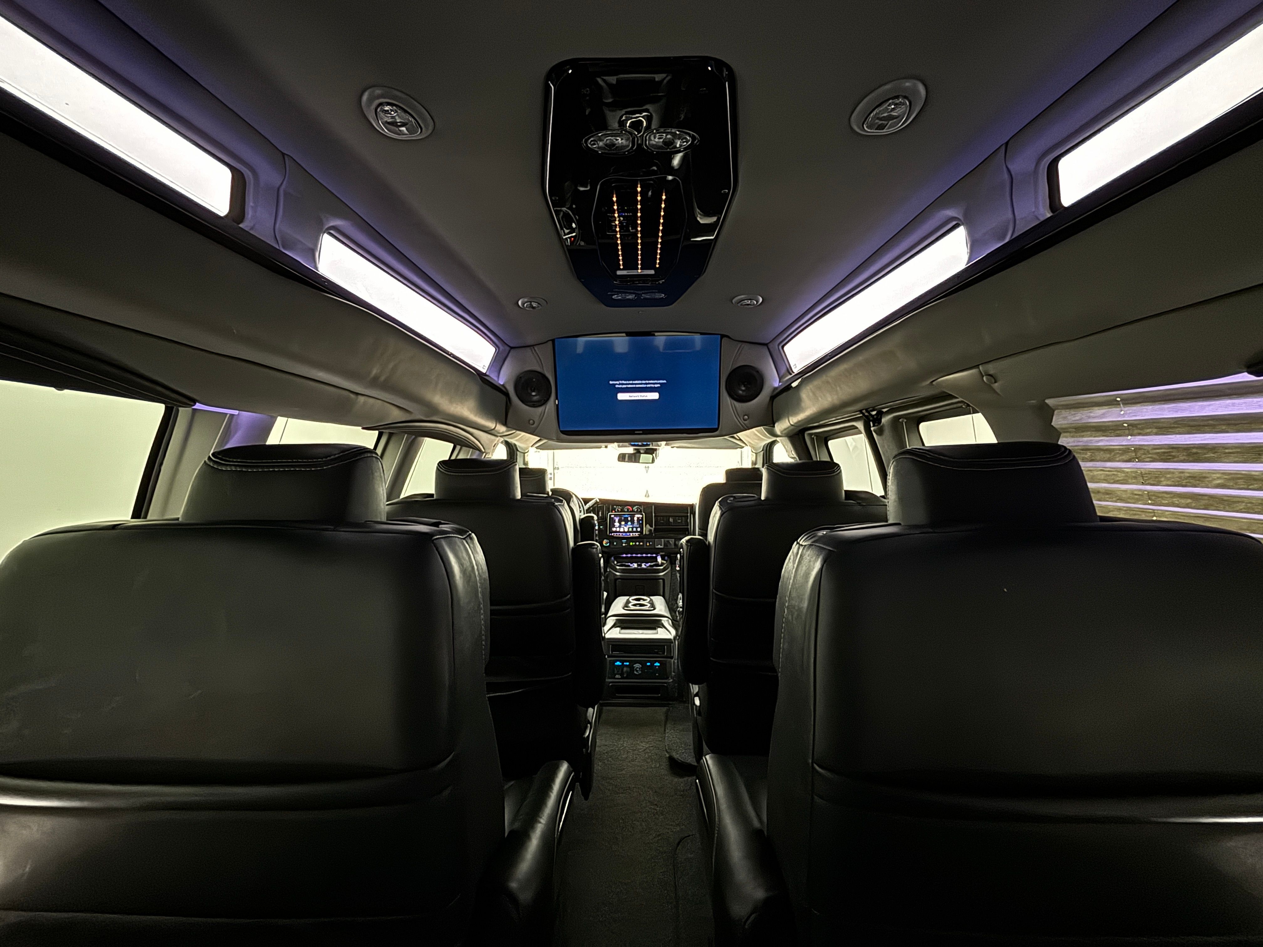 Used 2024 Special Exterior Color GMC Explorer Limited SE image 3