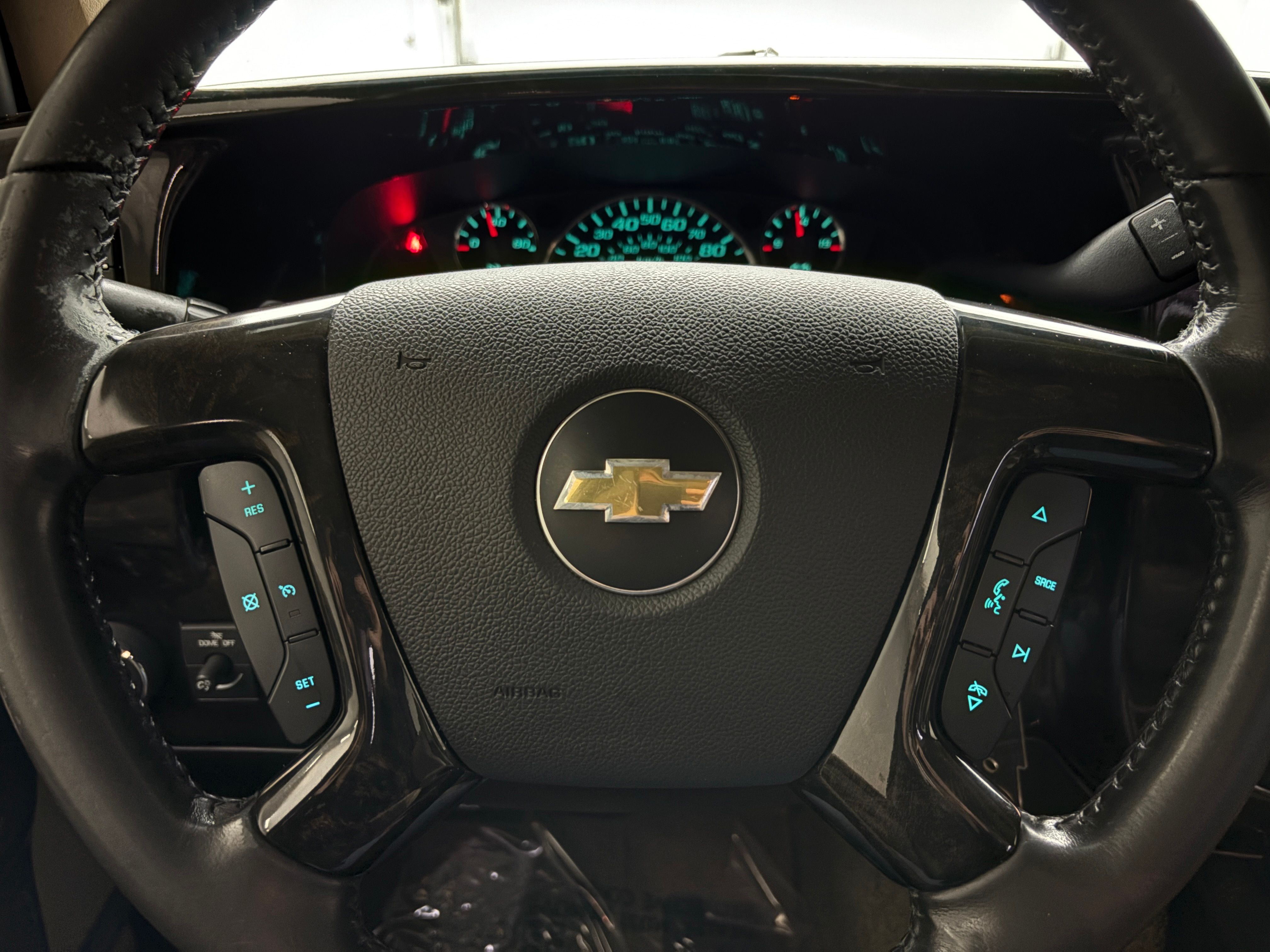 Used 2017 Brownstone Metallic Chevrolet Explorer Limited SE image 18