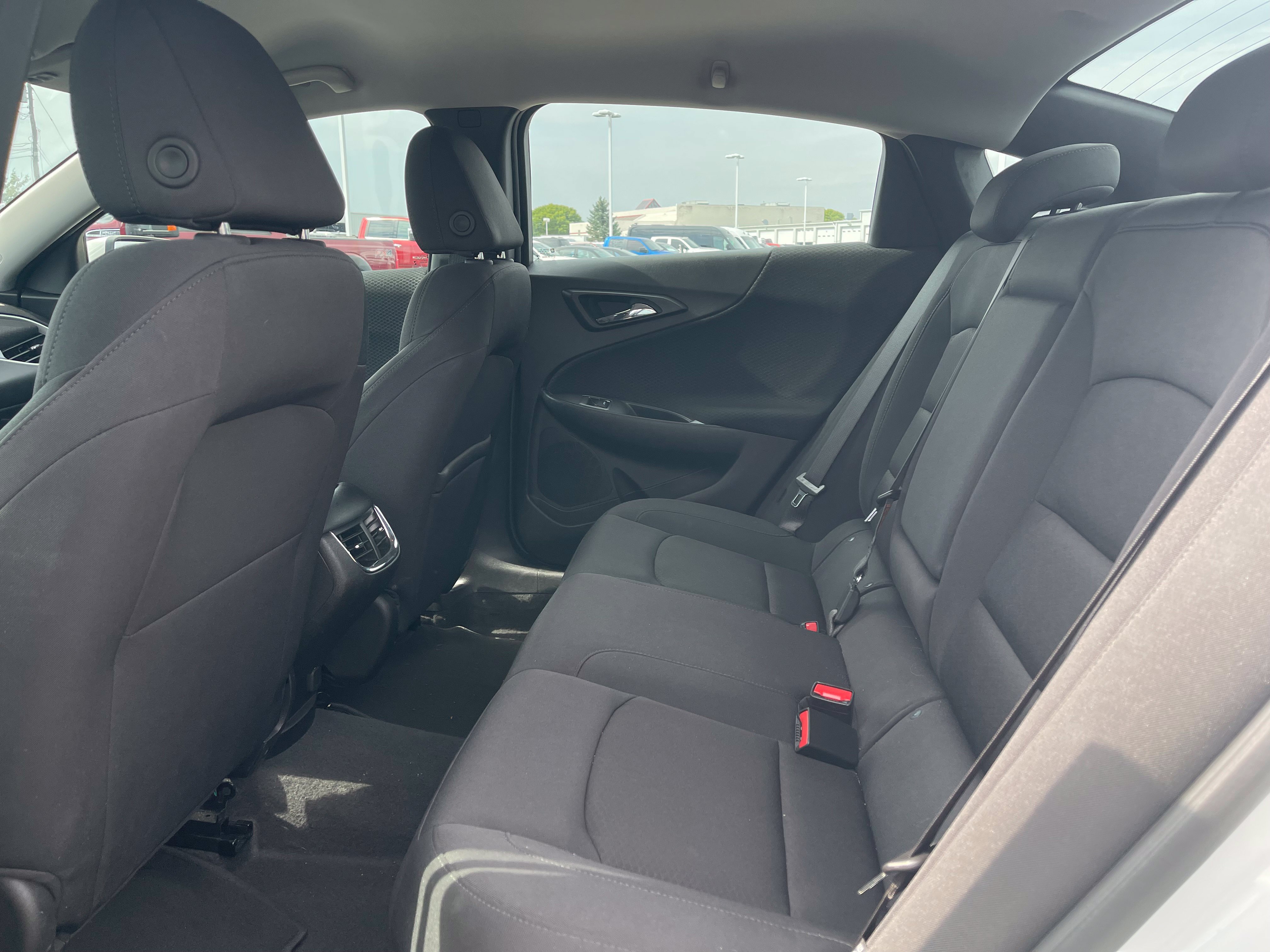 Used 2025 Summit White Chevrolet LT image 15