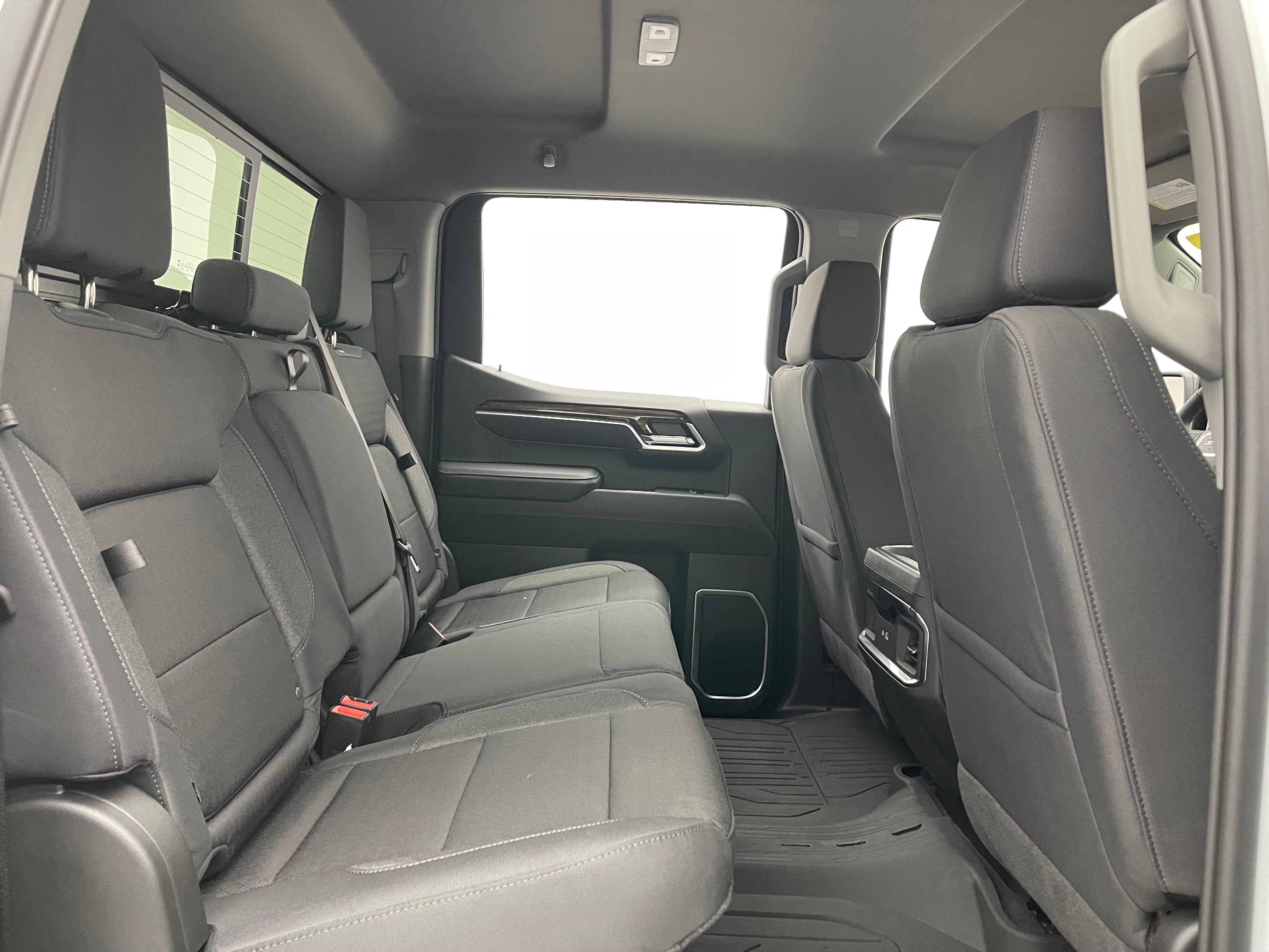 New 2026 Summit White GMC Elevation image 34