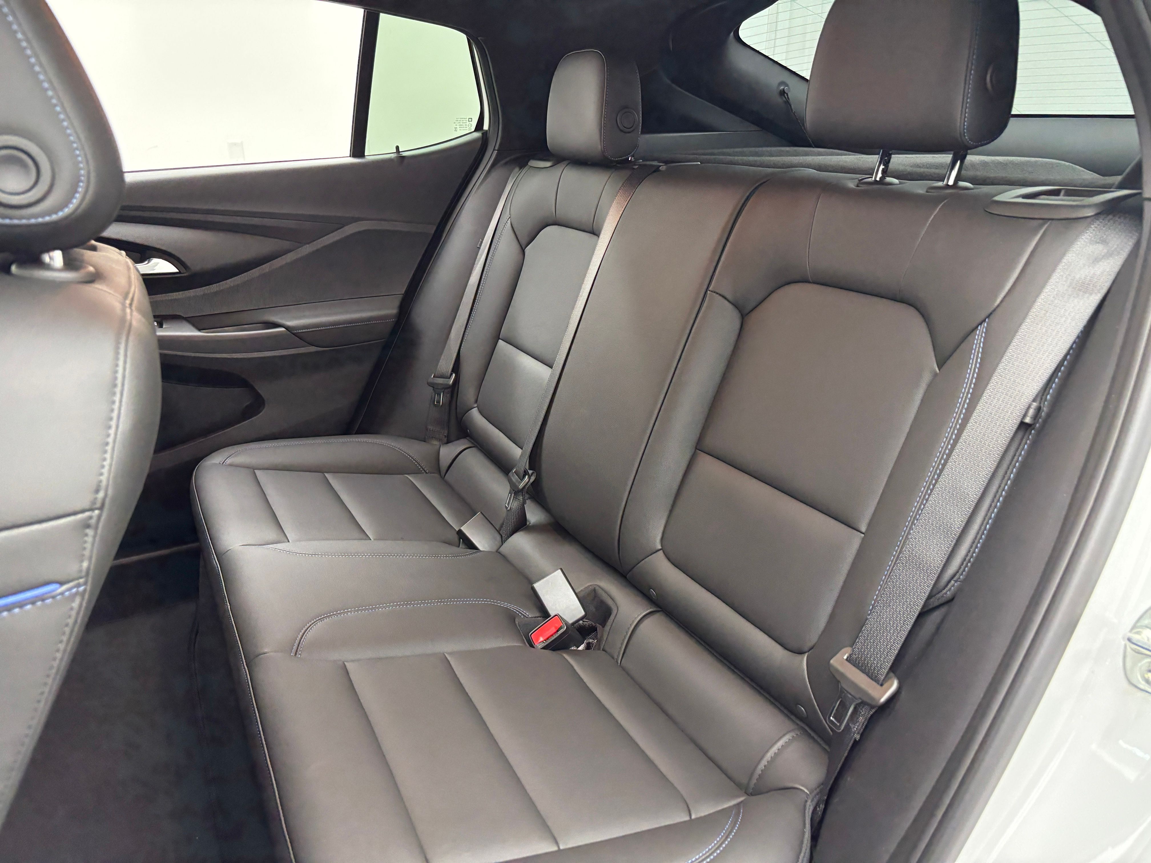 Used 2025 Summit White Buick Sport Touring image 35