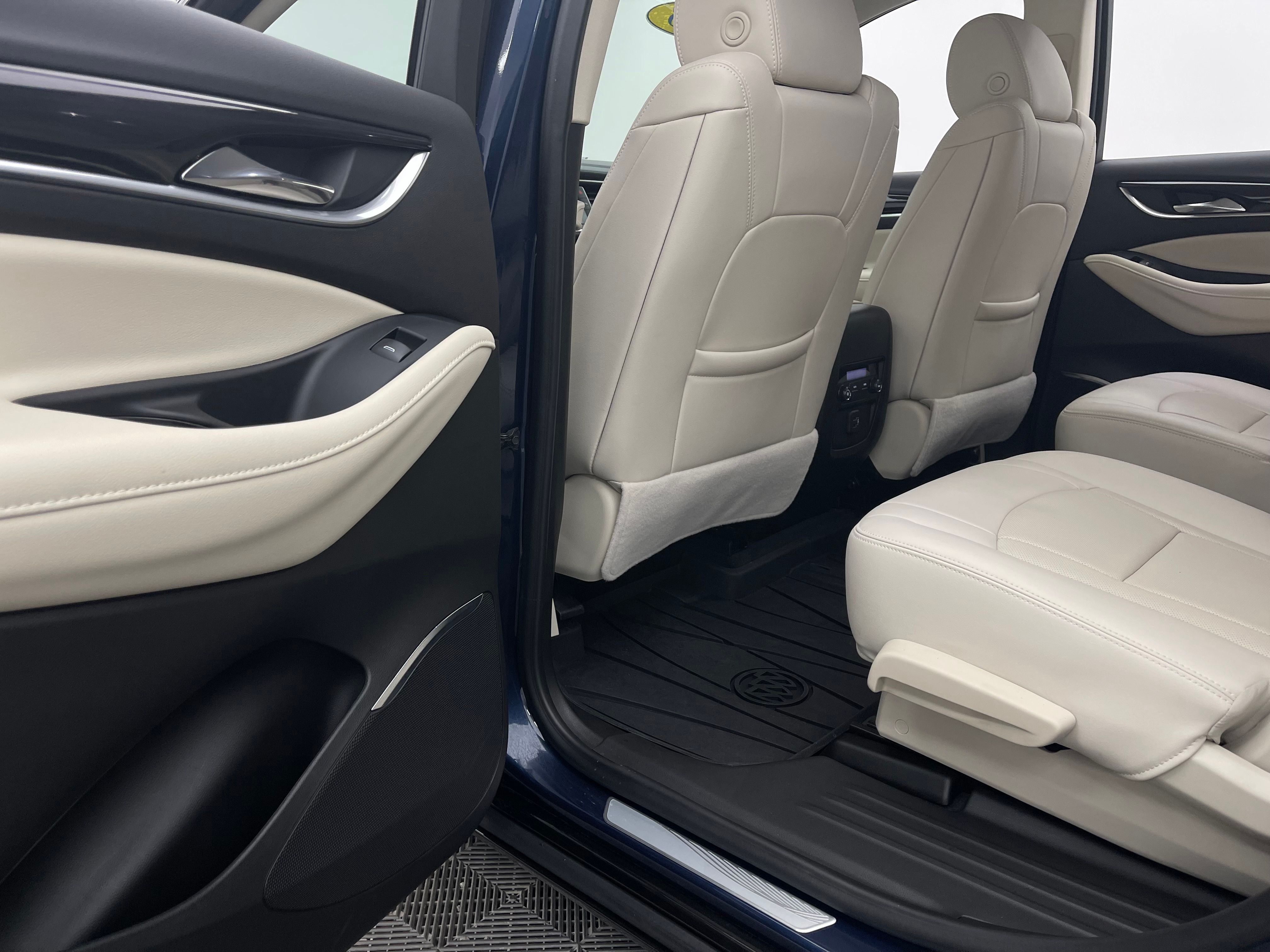 Used 2023 Emperor Blue Metallic Buick Essence image 38