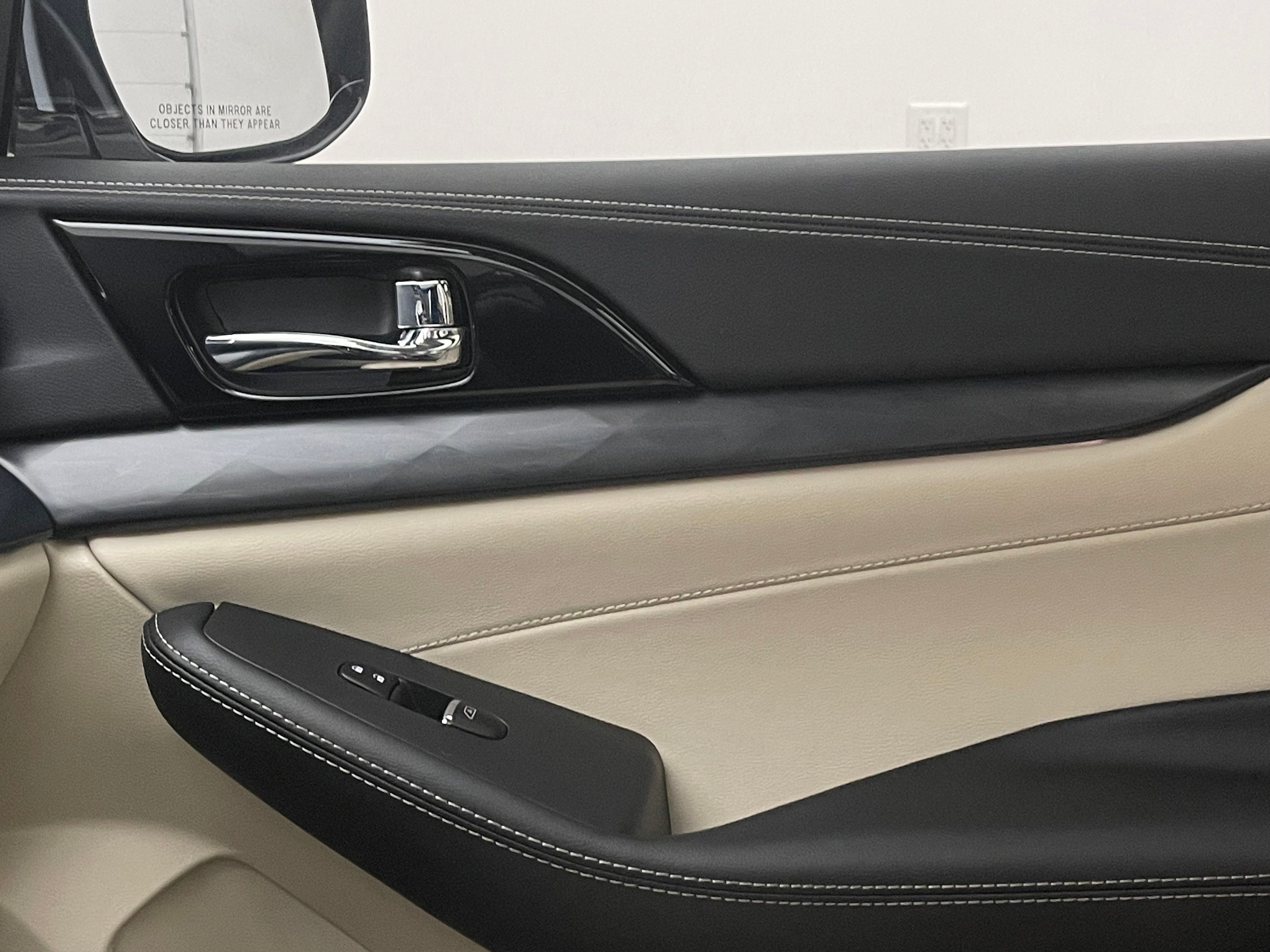 Used 2023 Pearl White Tricoat Nissan Platinum image 44