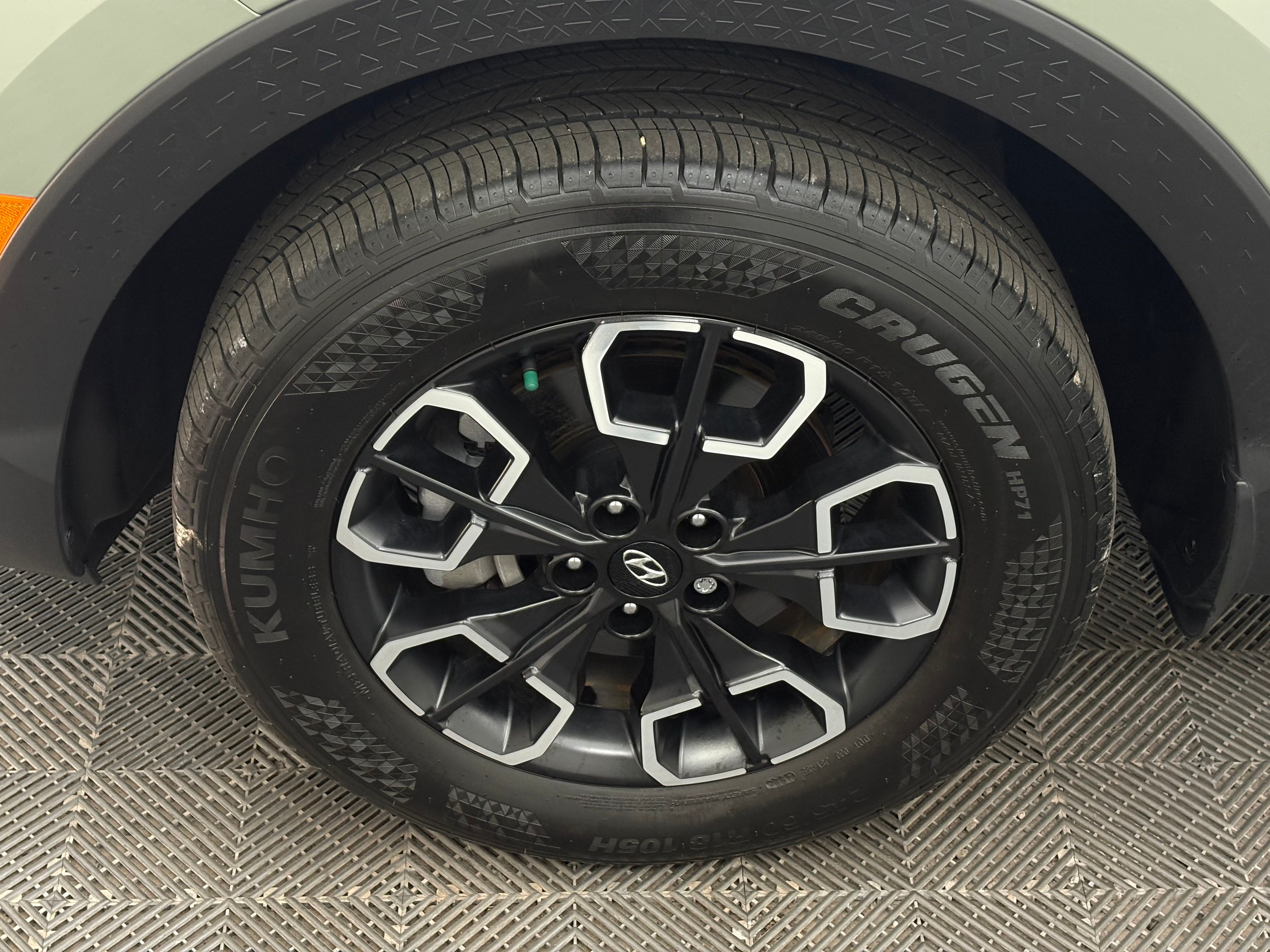 Used 2024 Sage Gray Hyundai SEL image 14