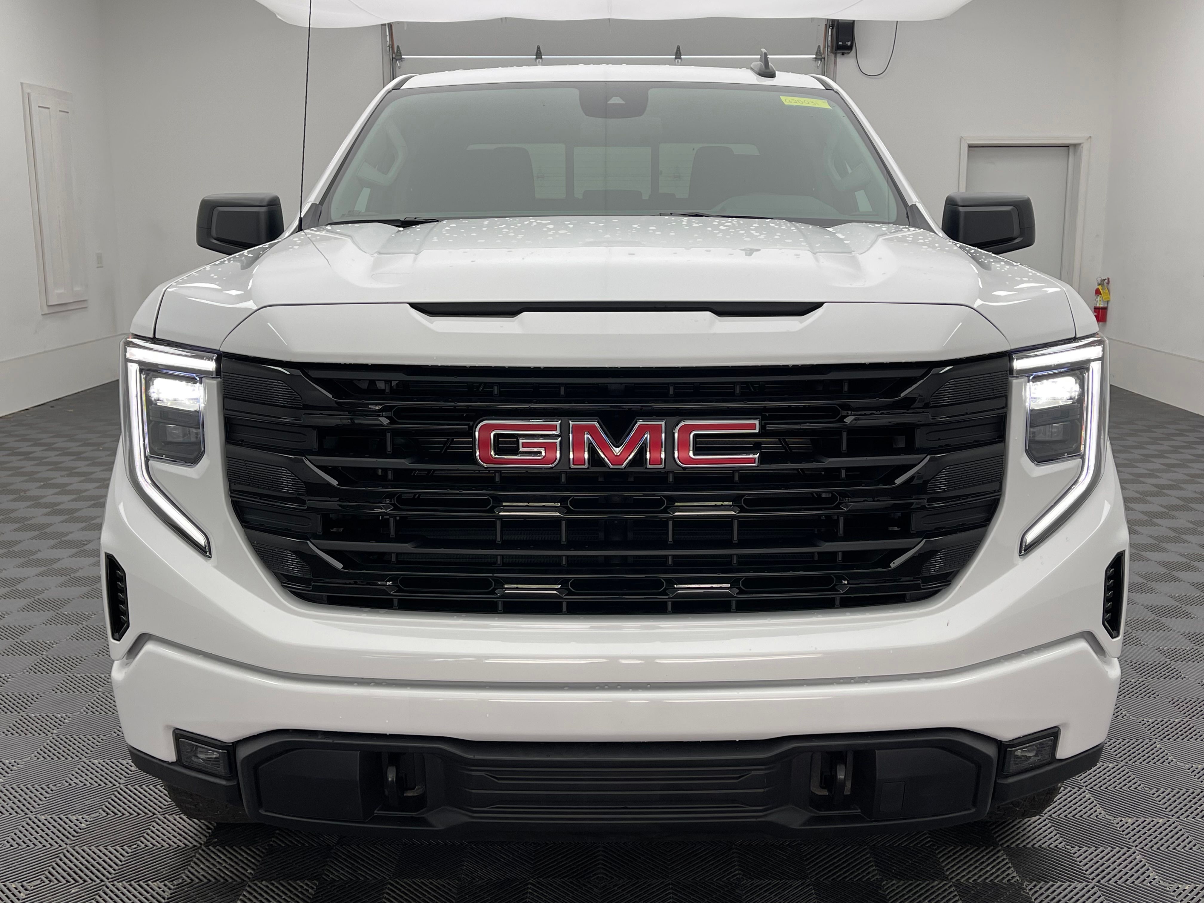 New 2026 Summit White GMC Elevation image 12