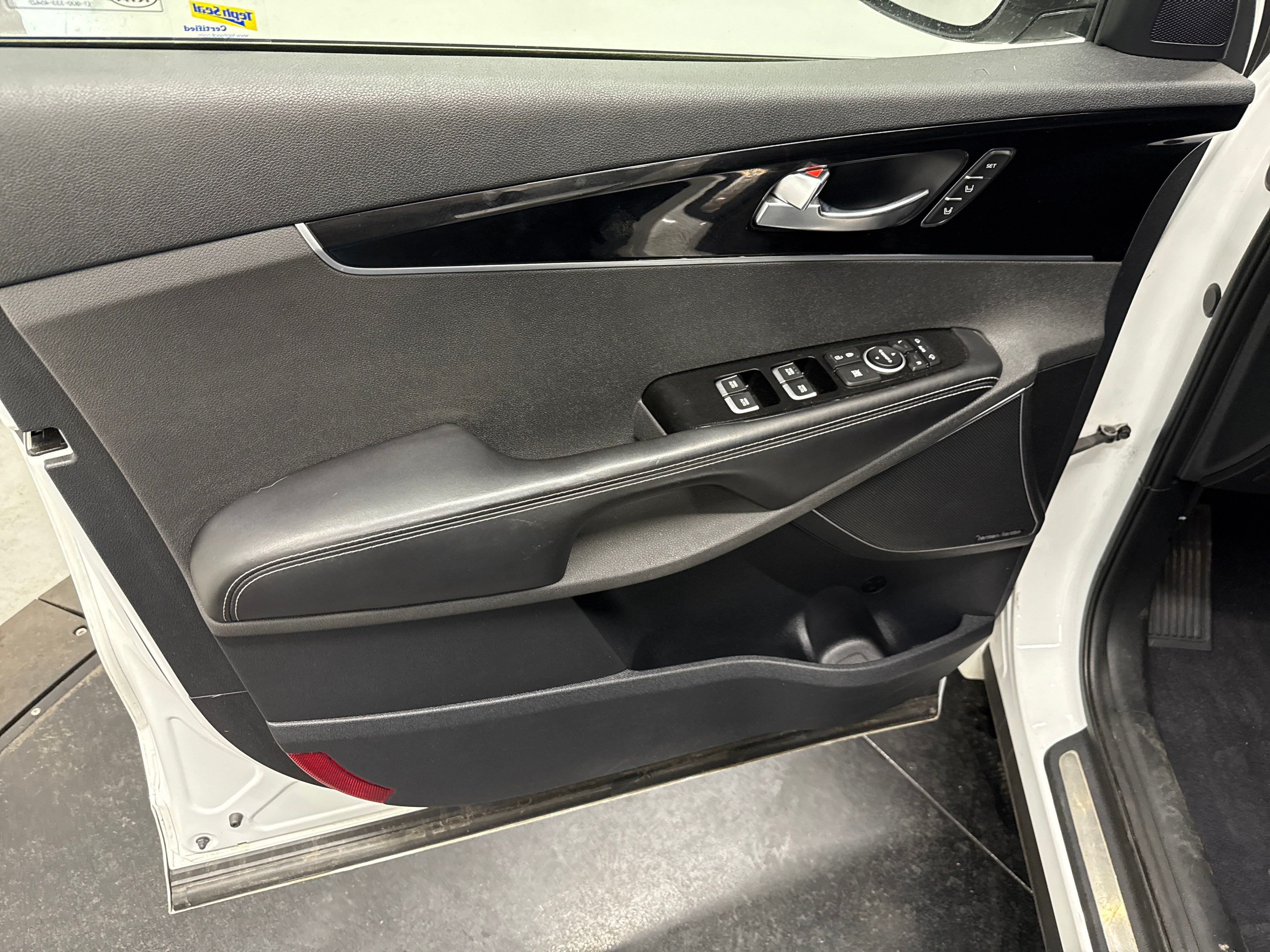 2019 Kia Sorento SX Limited photo