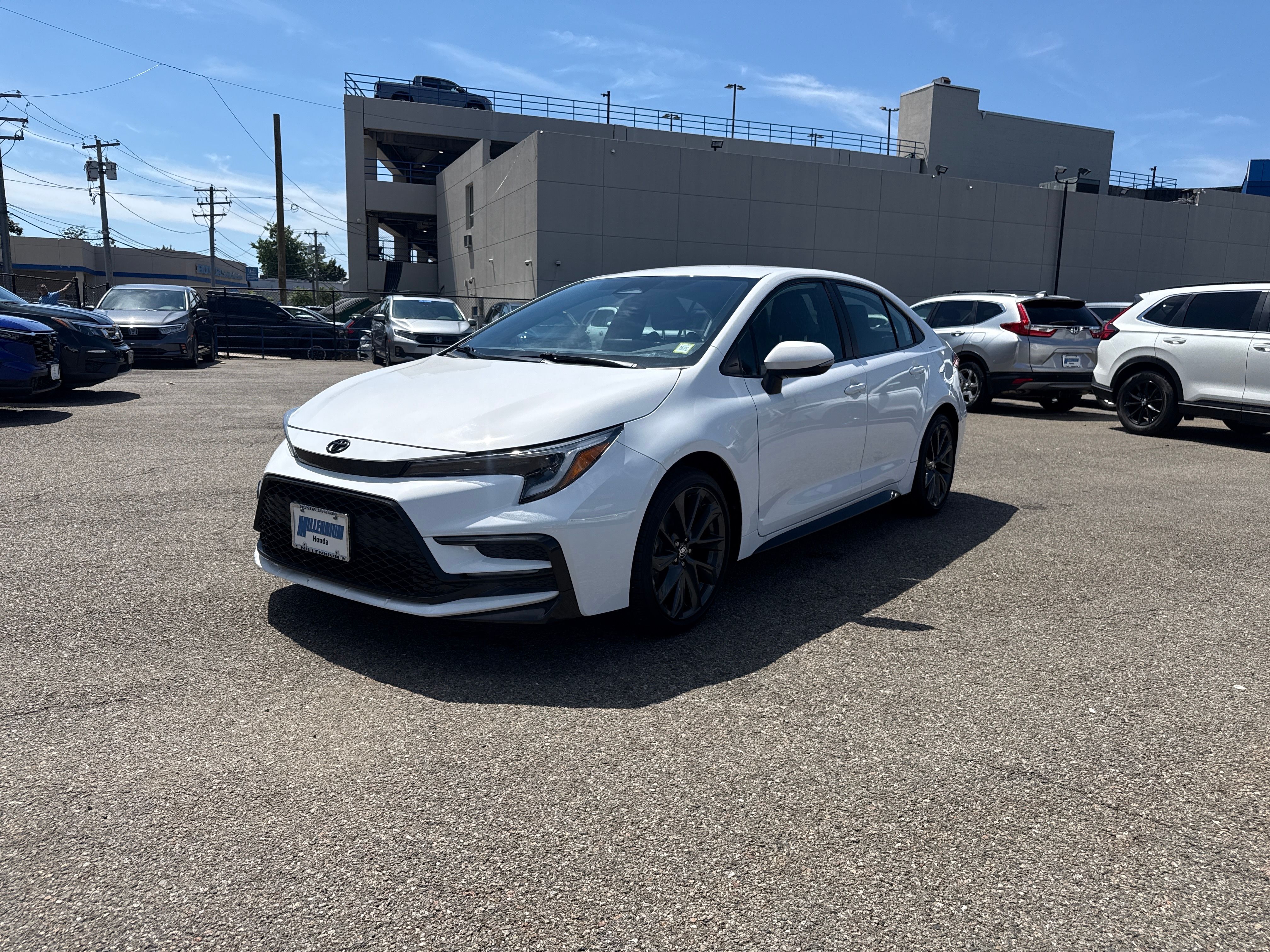  2025 Toyota Corolla SE FWD   