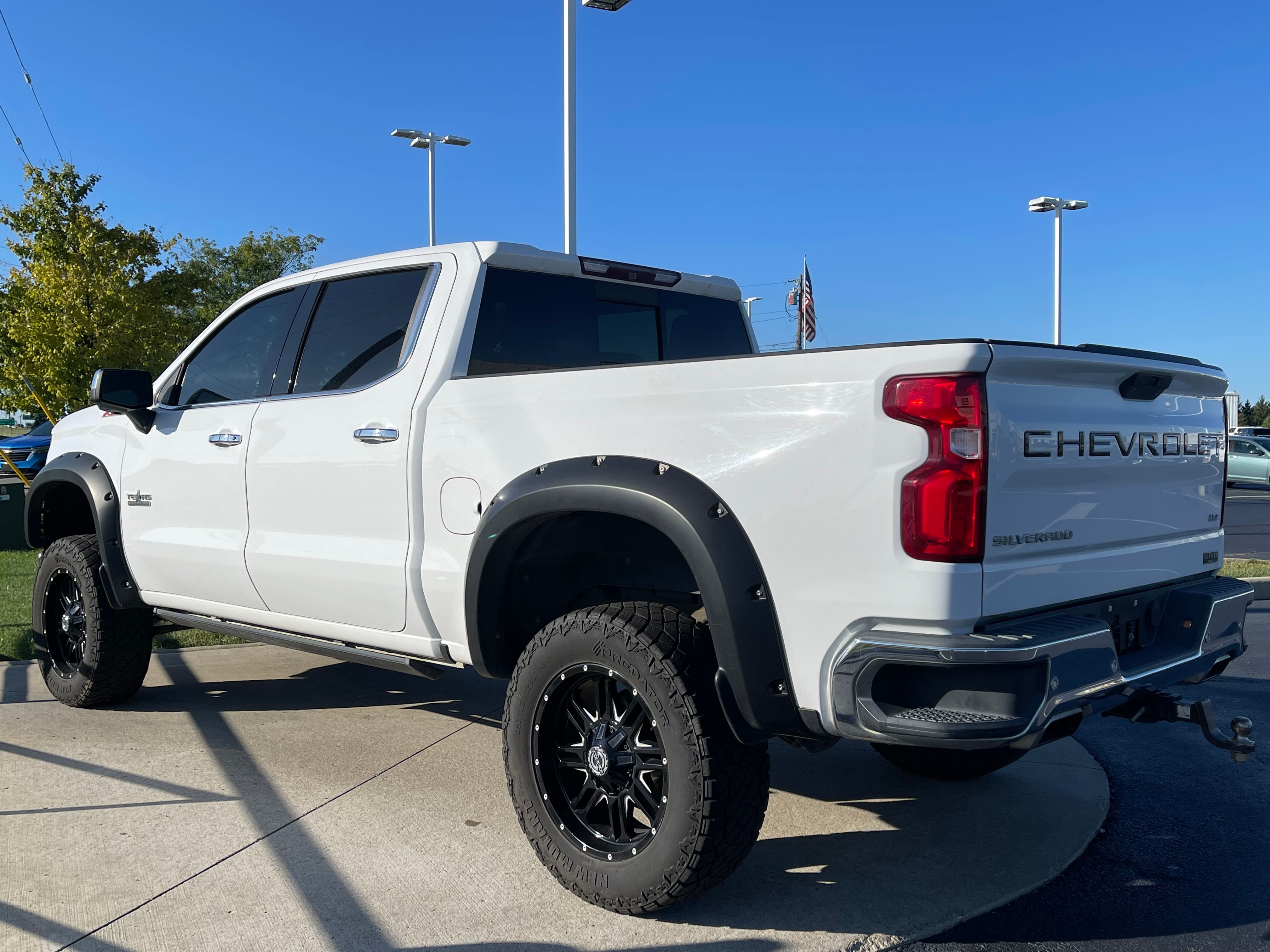 Used 2019 Summit White Chevrolet LTZ image 5