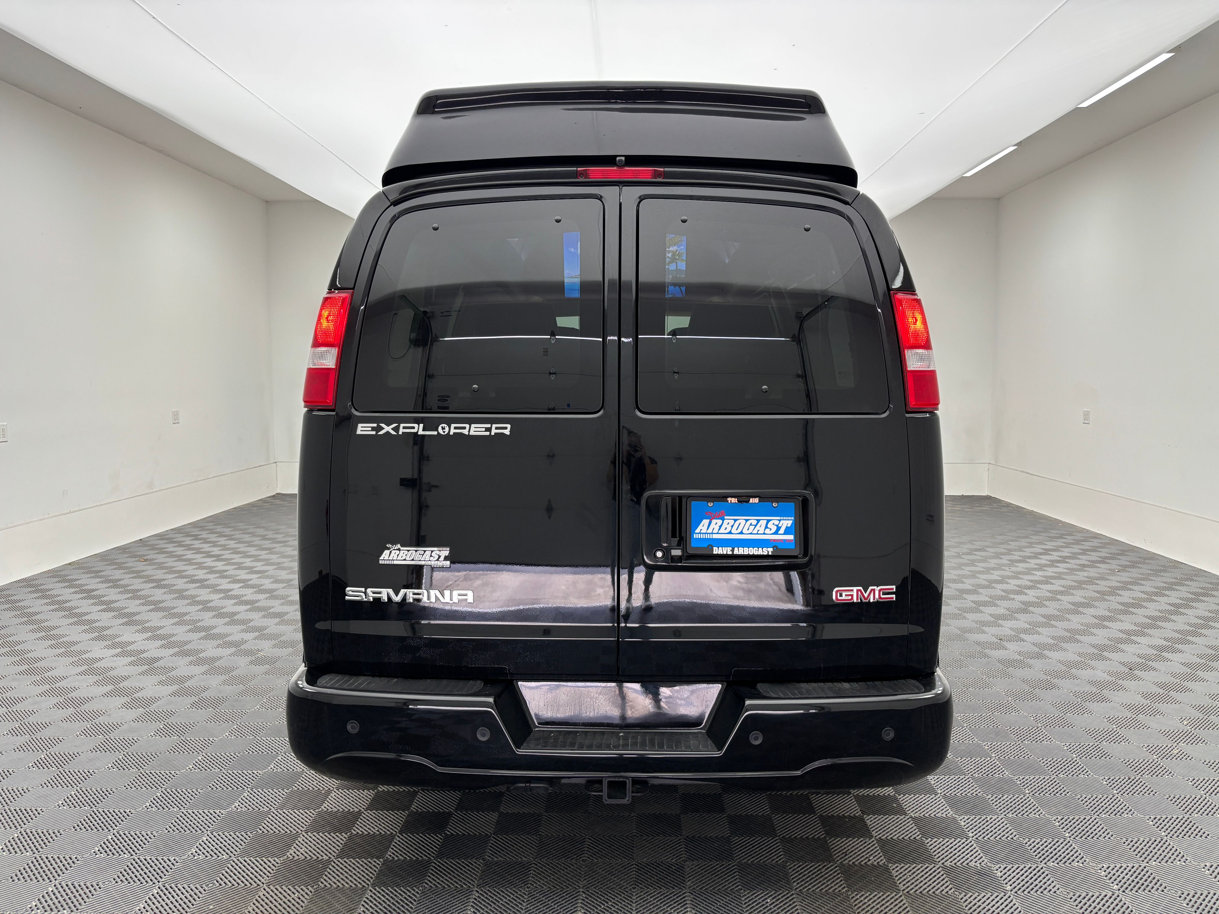 New 2026 Onyx Black GMC Explorer Limited SE image 9