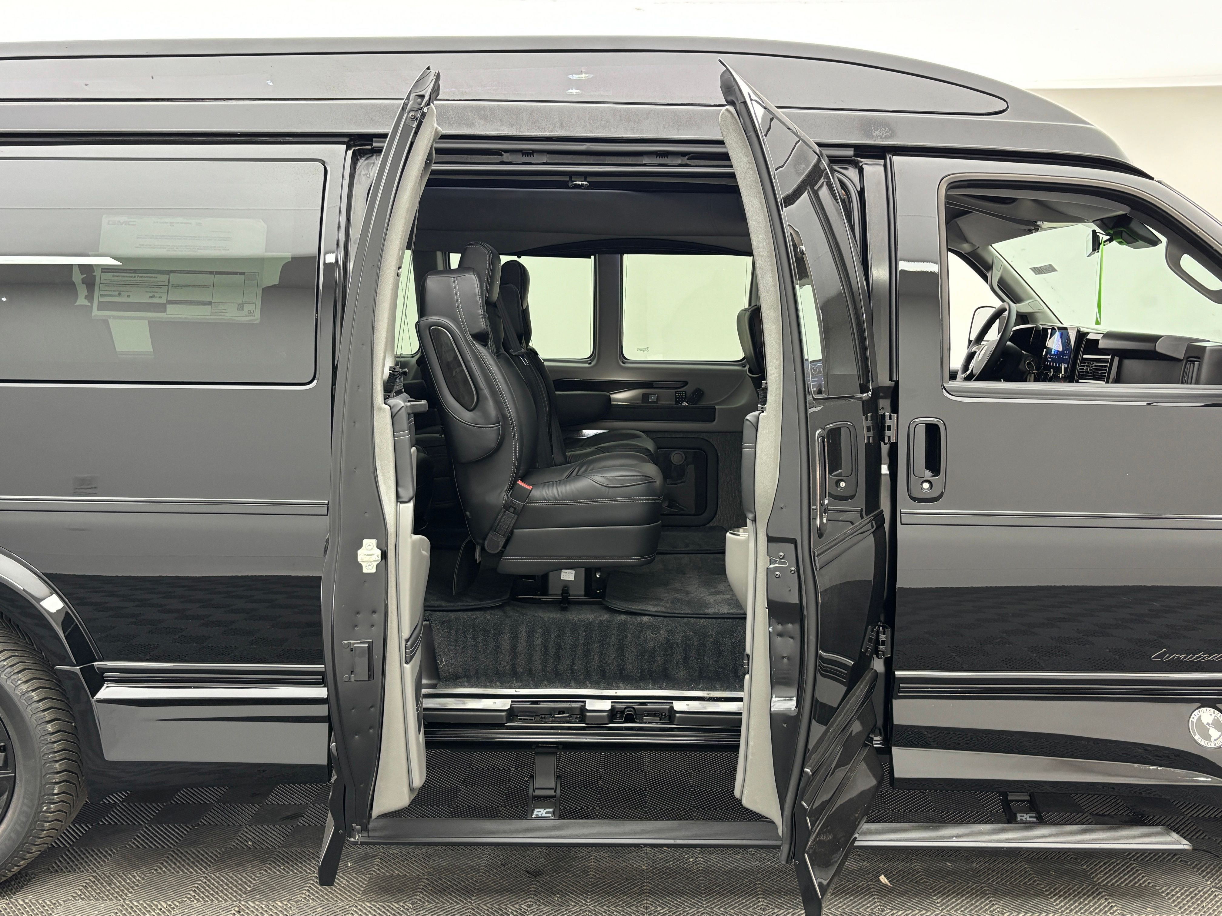 New 2026 Onyx Black GMC Explorer Limited SE image 7