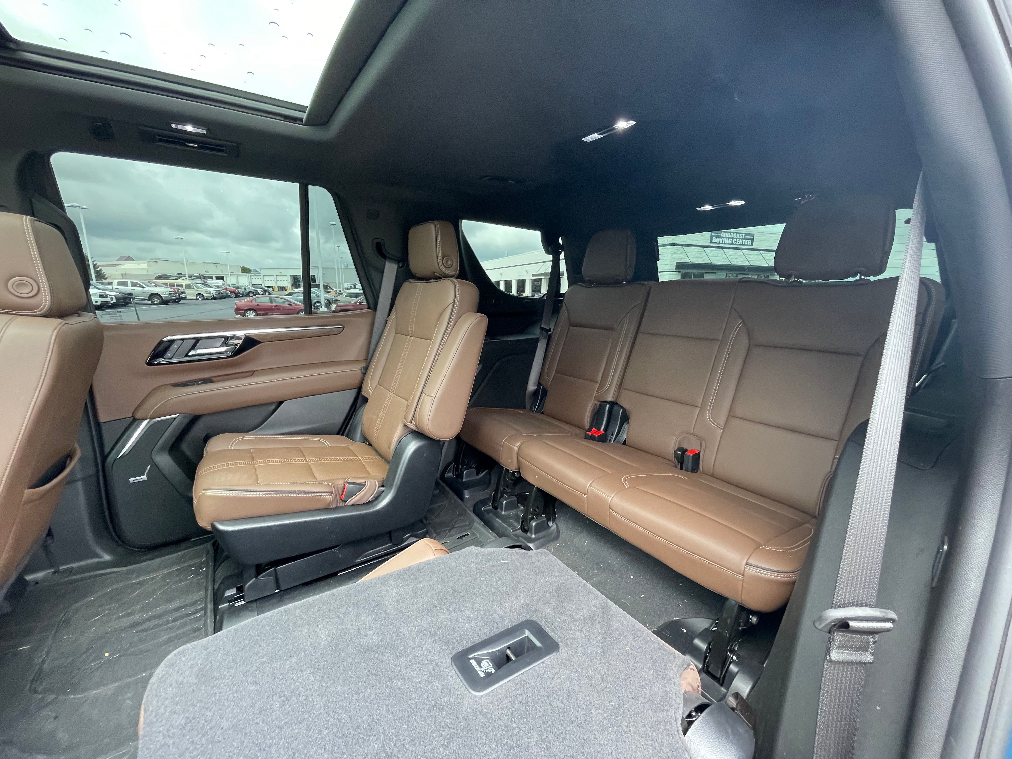 Used 2025 Lakeshore Blue Metallic Chevrolet High Country image 17
