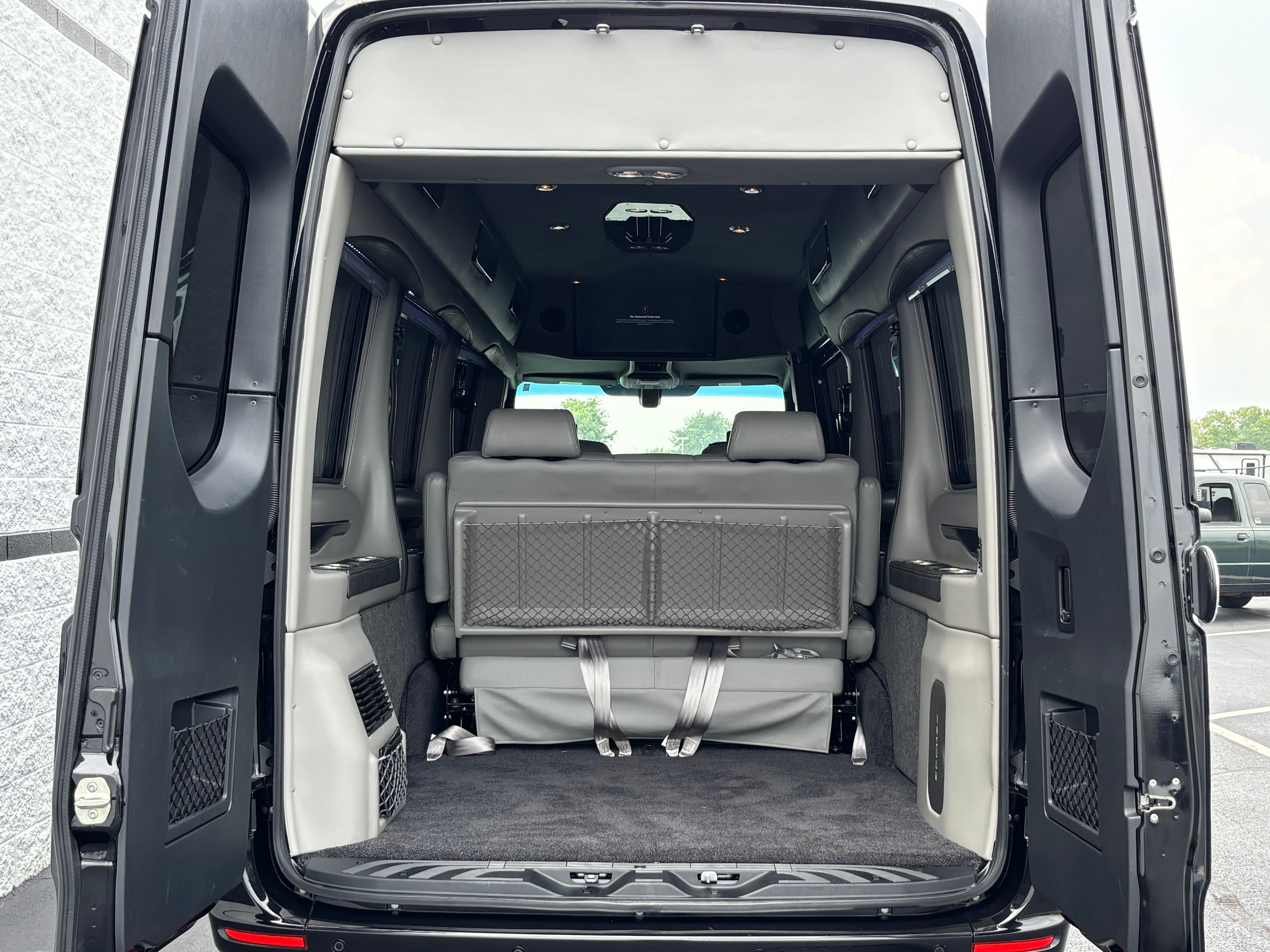 Used 2023 Black Mercedes-Benz Explorer Limited SE image 17