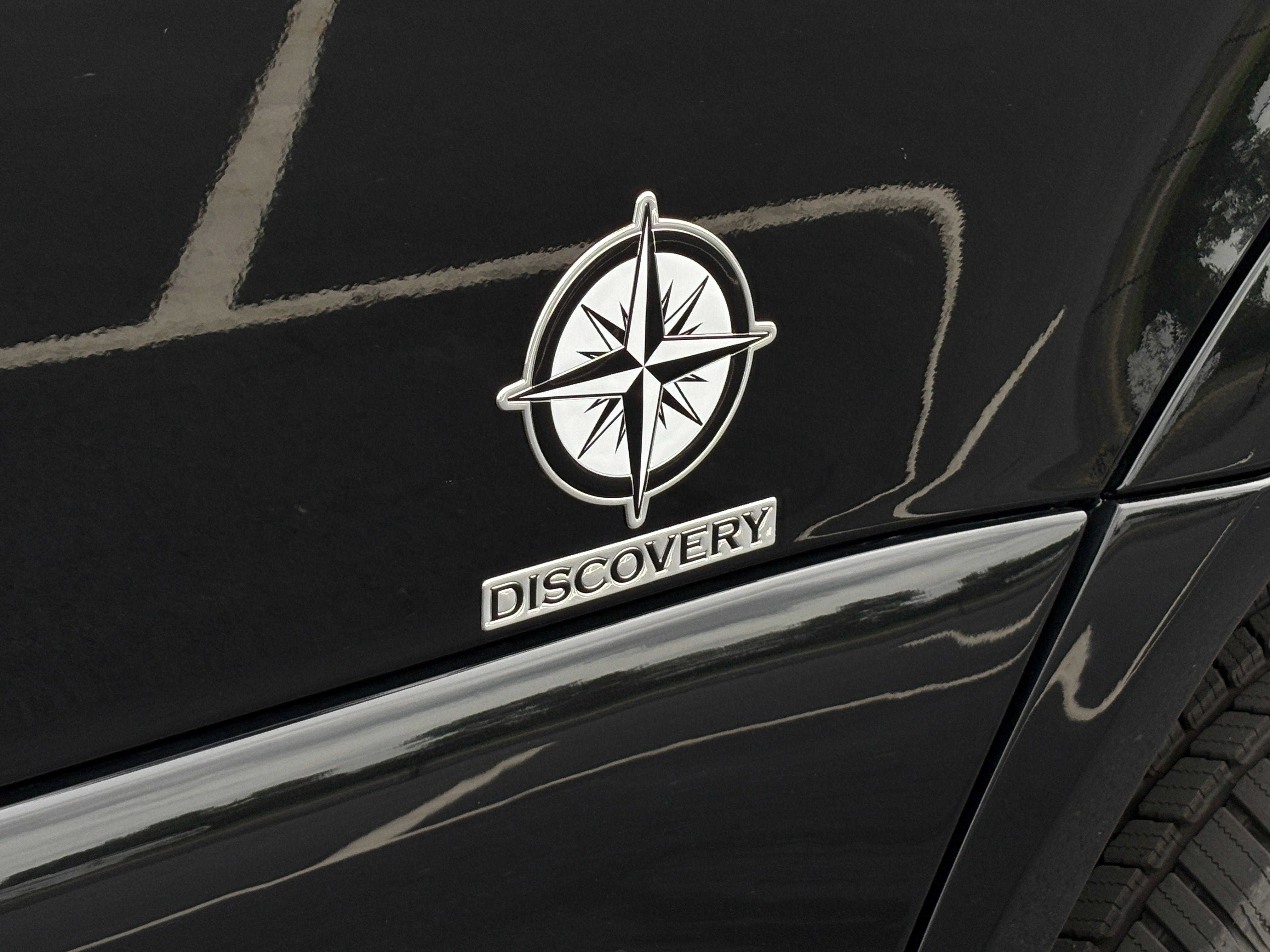 New 2027 Black Mercedes-Benz Discovery Touring AWD image 59