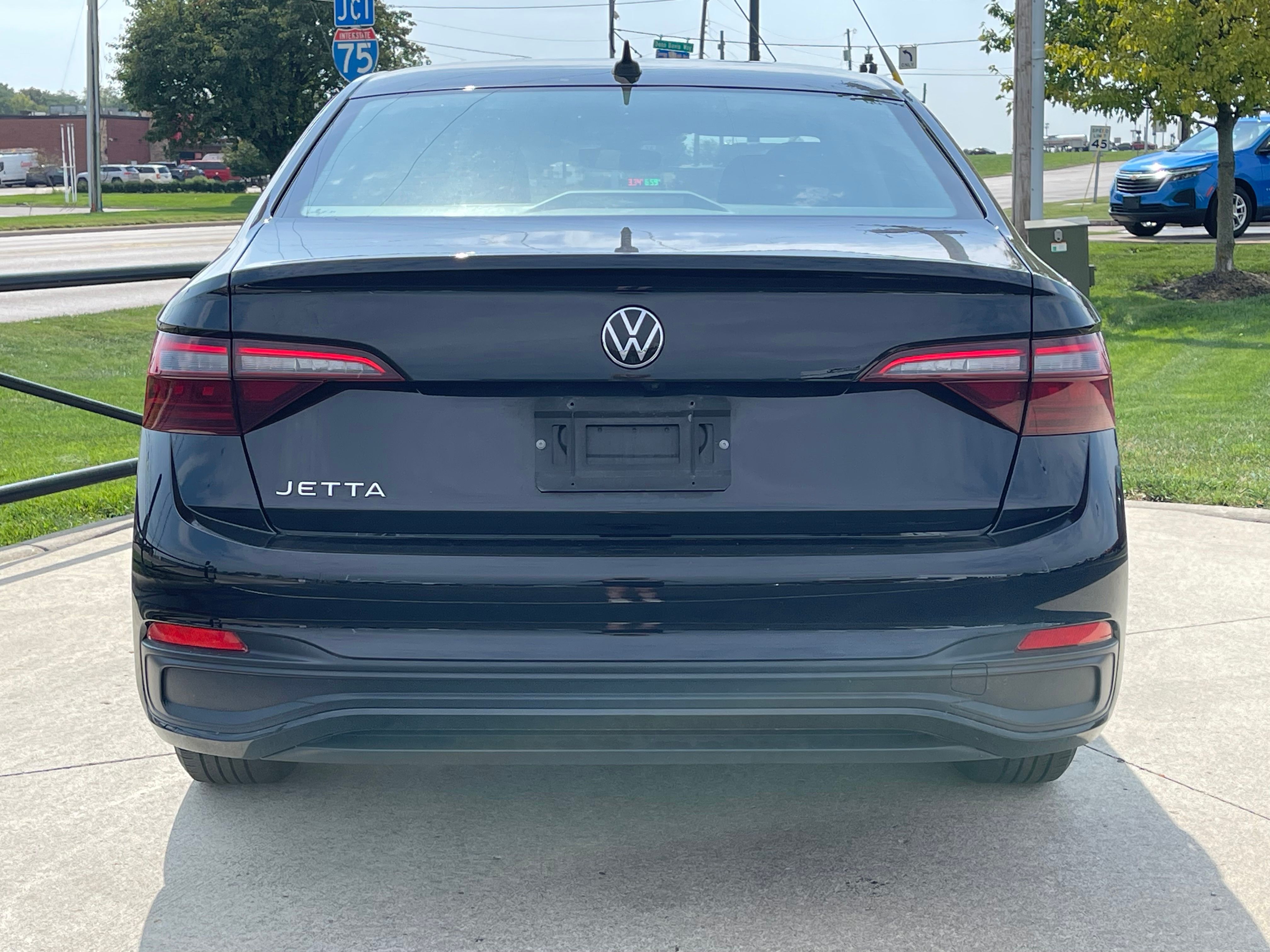 Used 2024 Black Volkswagen 1.5T S image 6