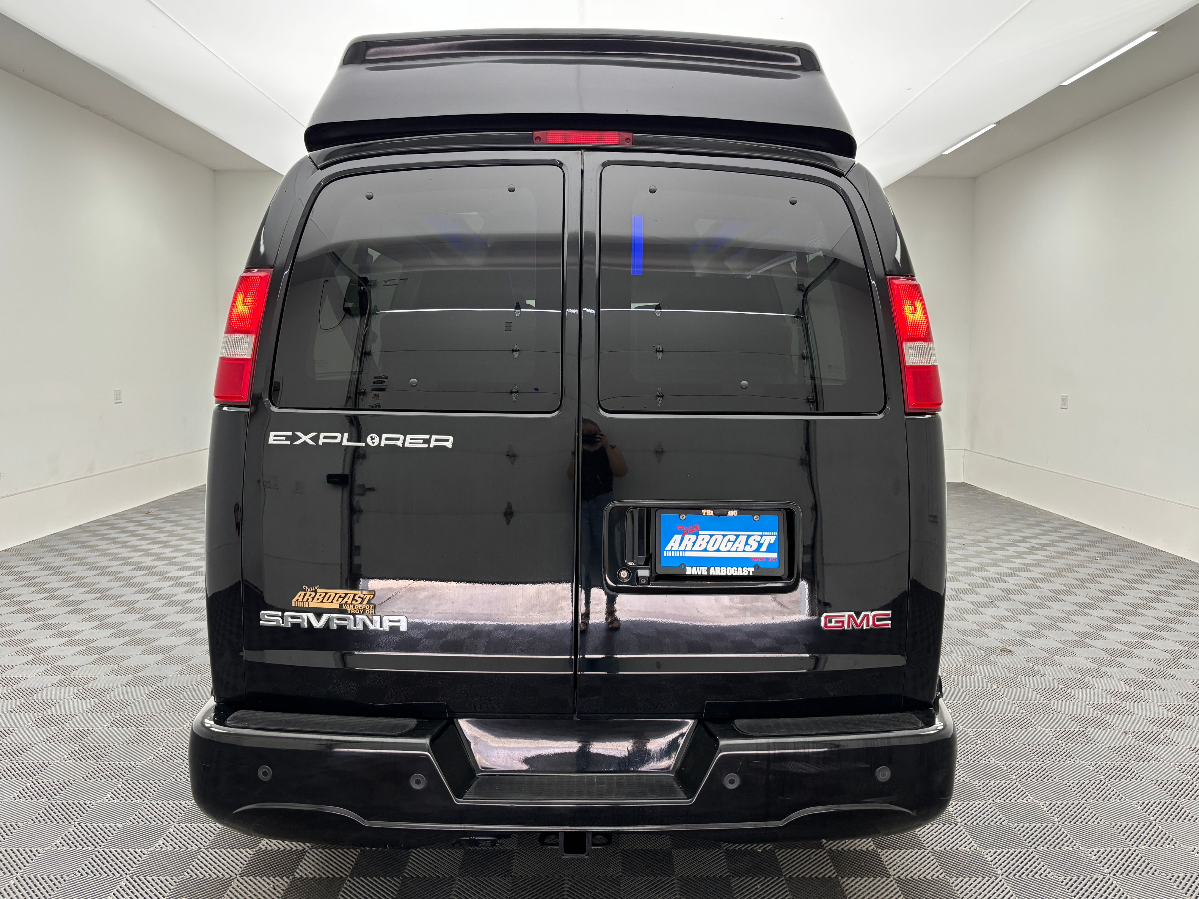 Used 2020 Onyx Black GMC Explorer Limited SE image 9