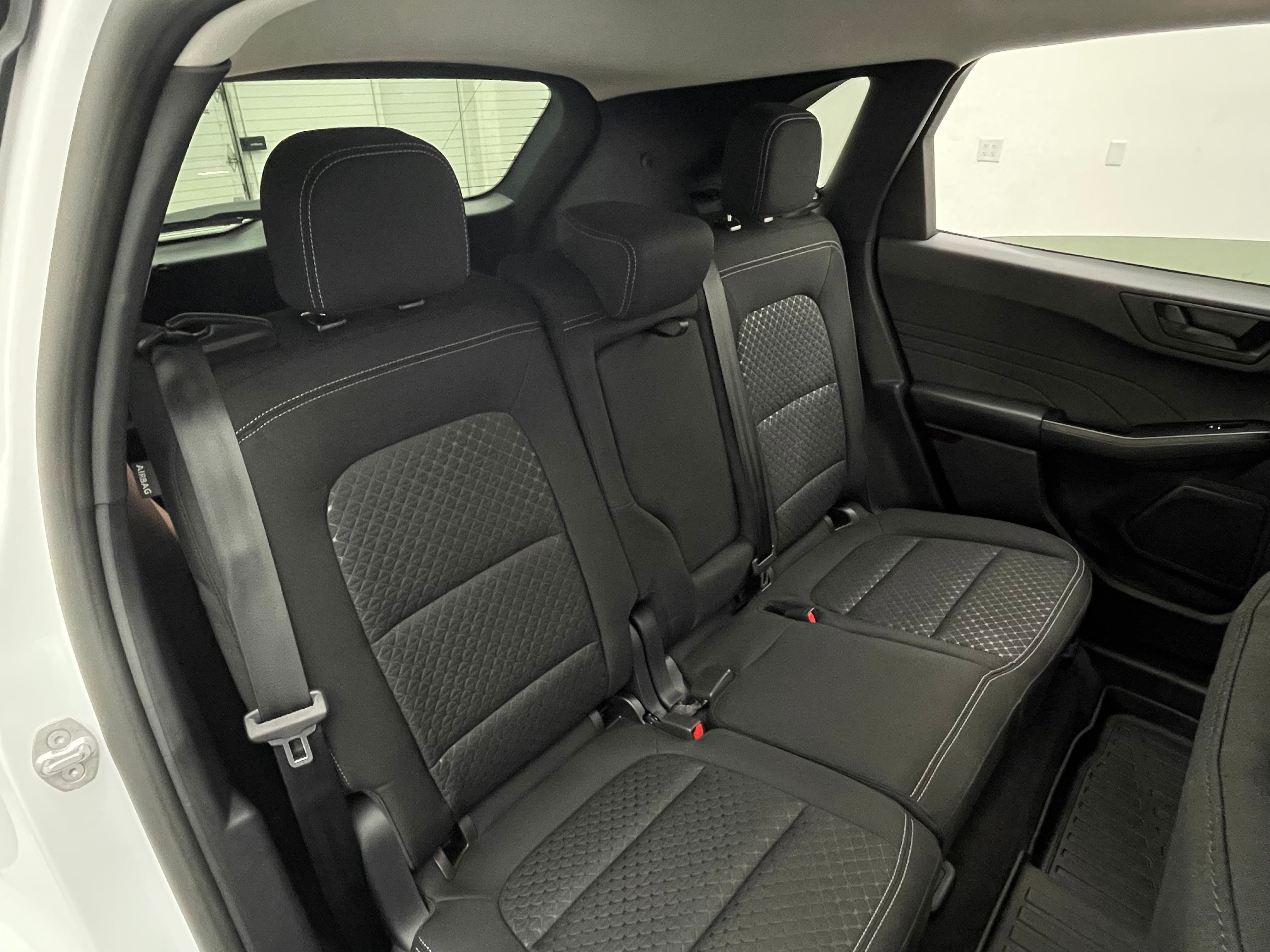 Used 2026 Oxford White Ford Active image 33