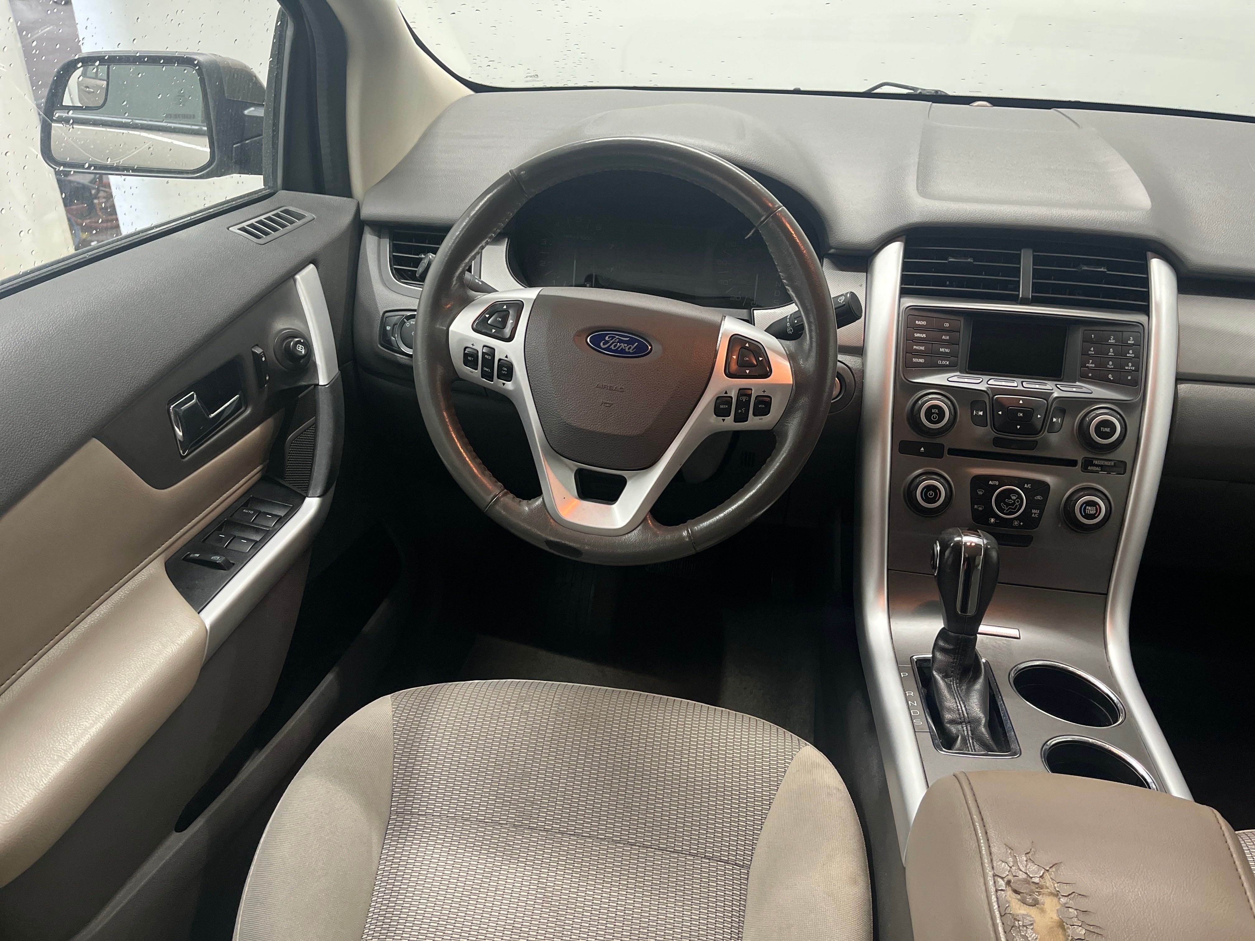 2014 Ford Edge SEL photo
