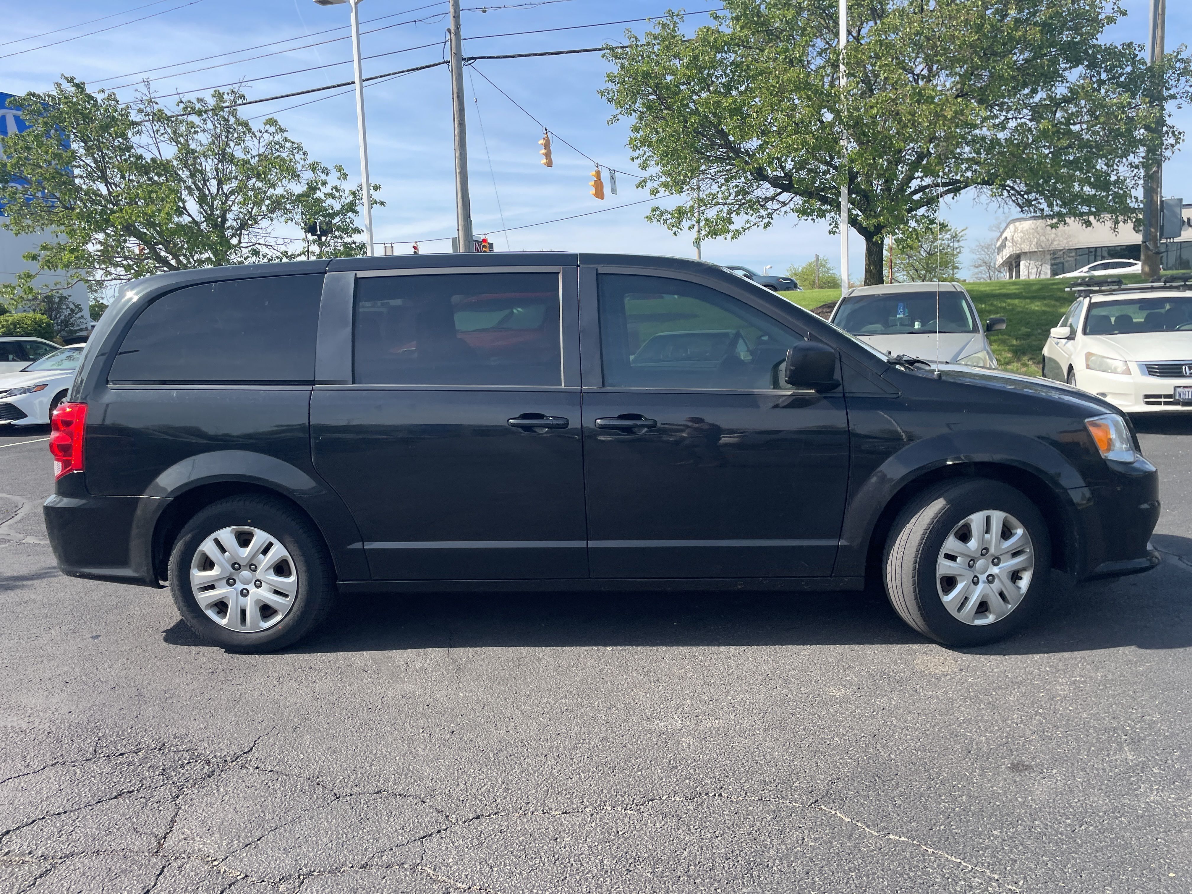 2018 Dodge Grand Caravan SE photo