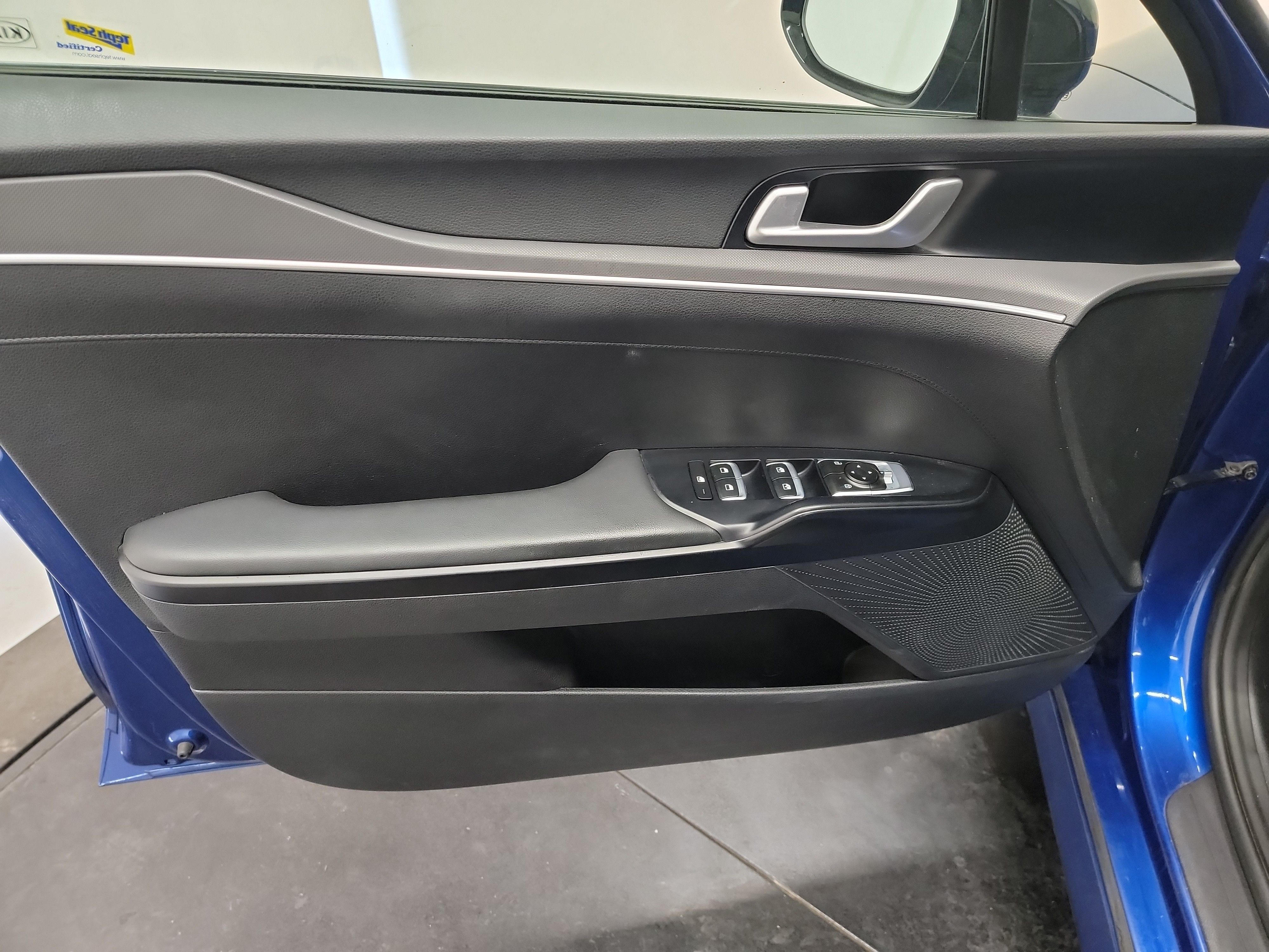 2021 Kia K5 GT-Line photo