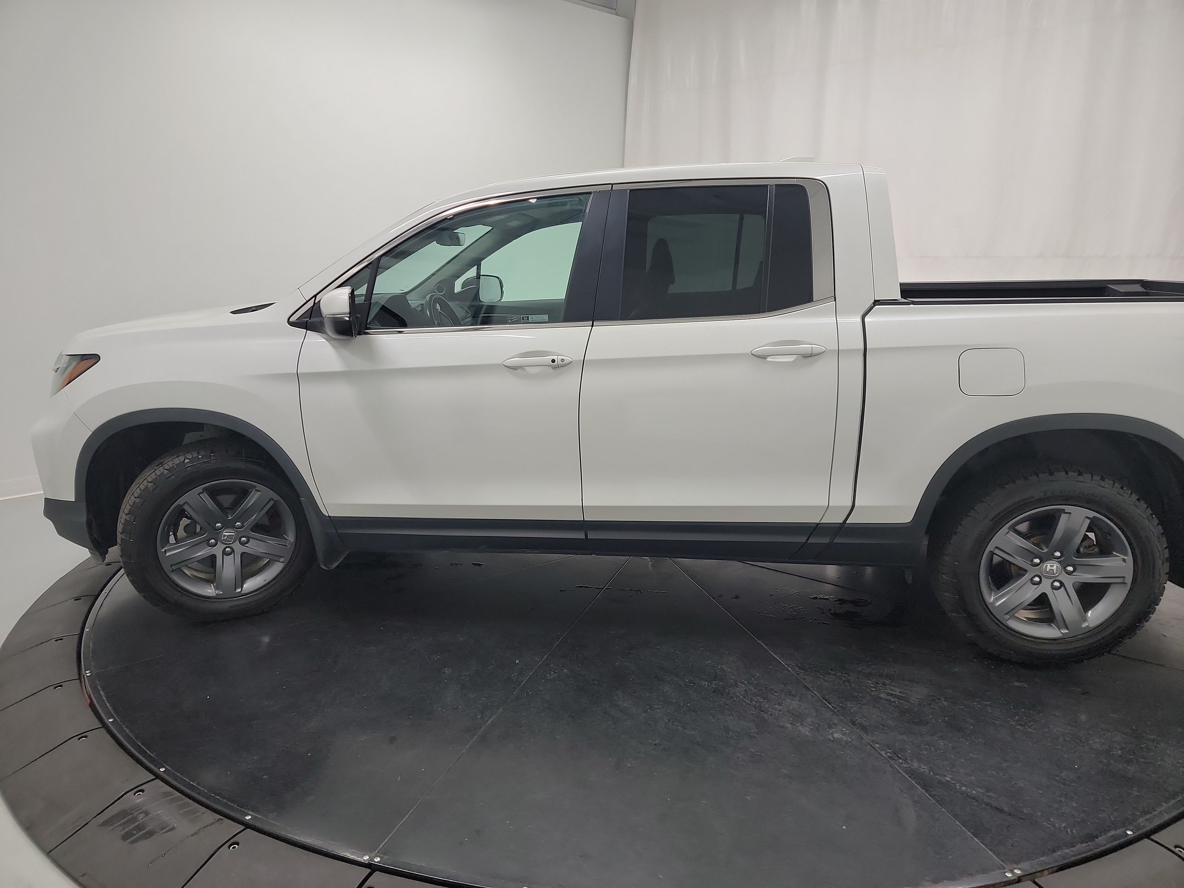 2021 Honda Ridgeline RTL photo