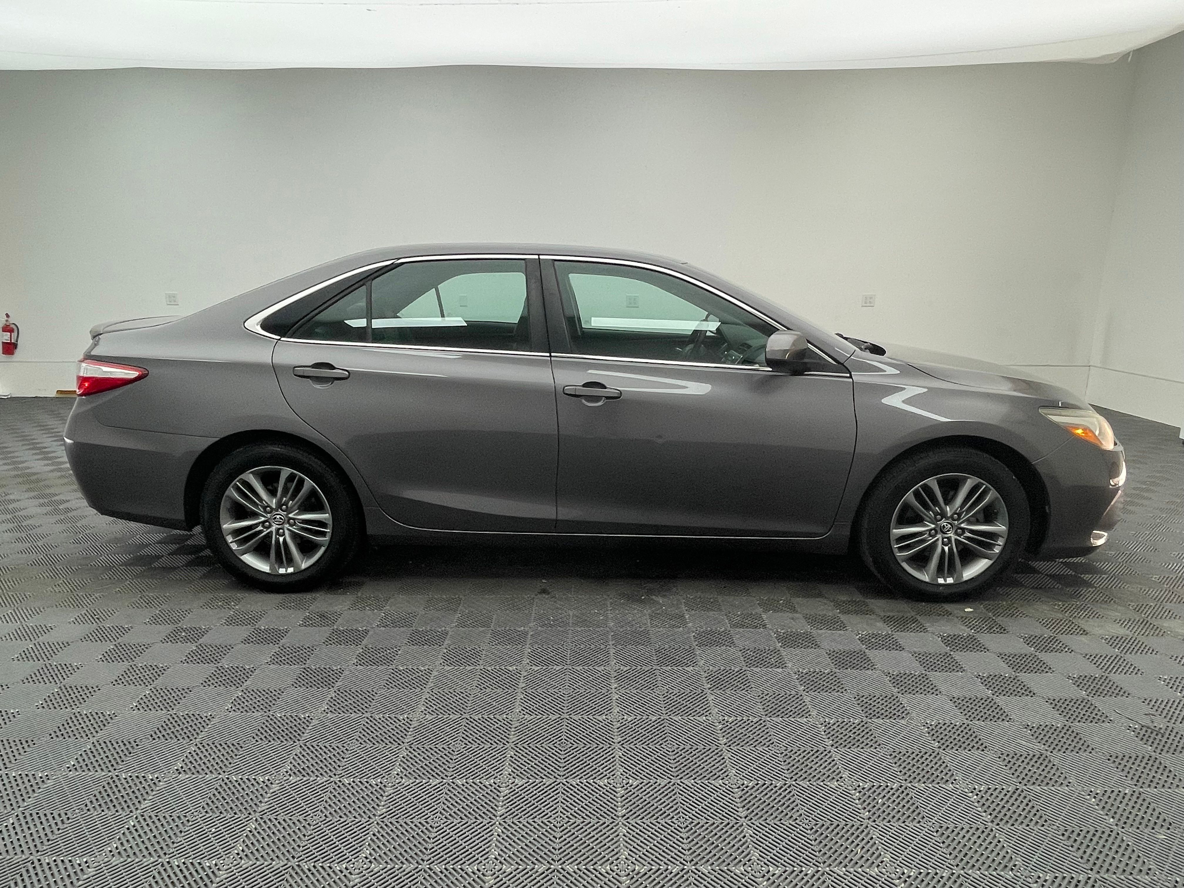 Used 2015 Predawn Gray Mica Toyota SE image 5