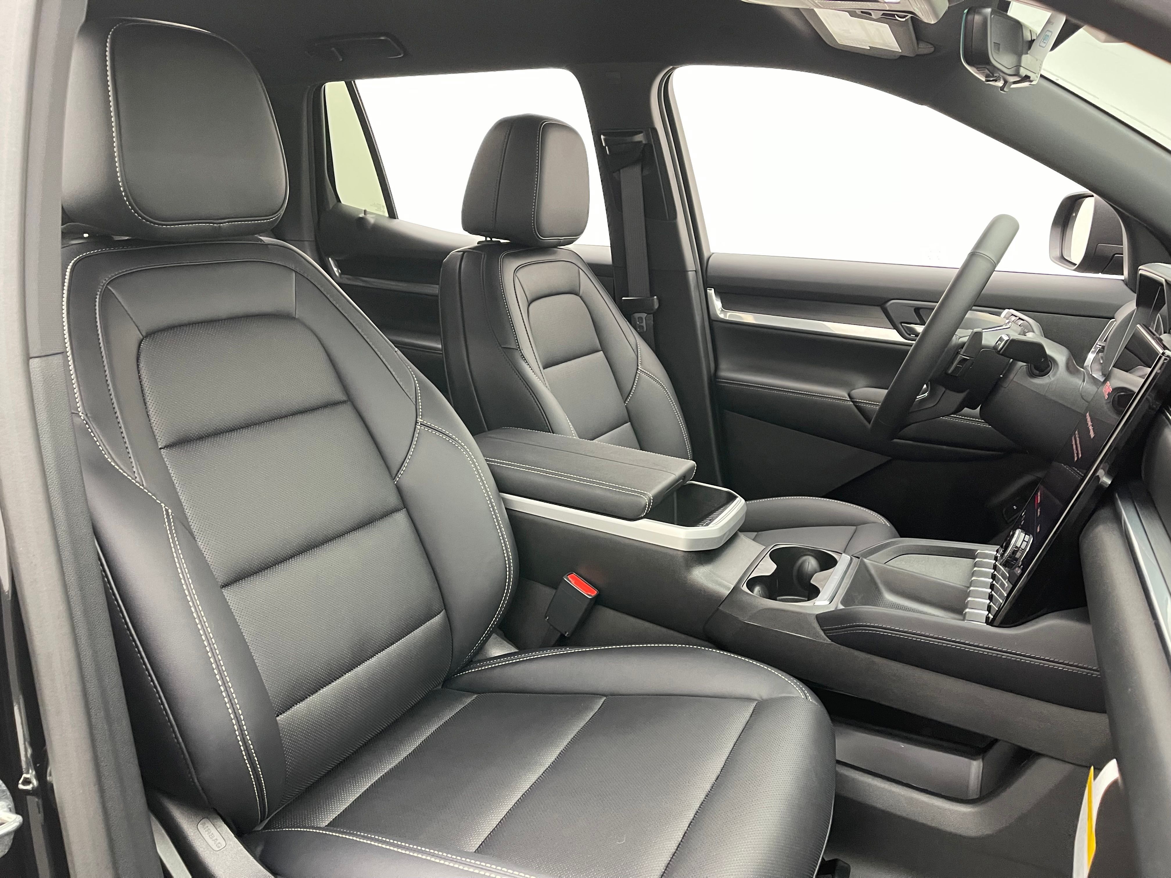 New 2027 Ebony Twilight Metallic GMC Elevation image 34
