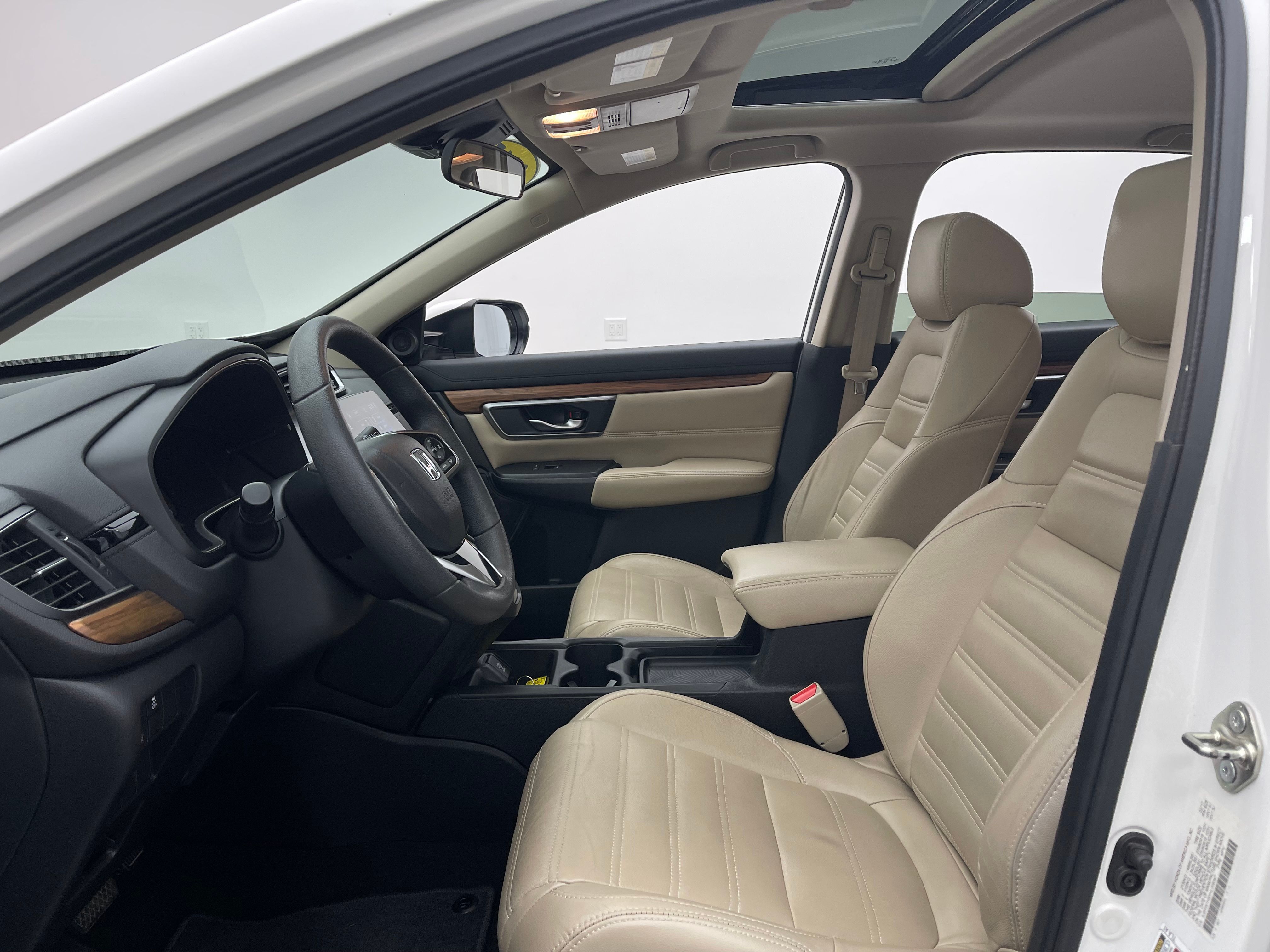 Used 2017 White Honda EX image 17