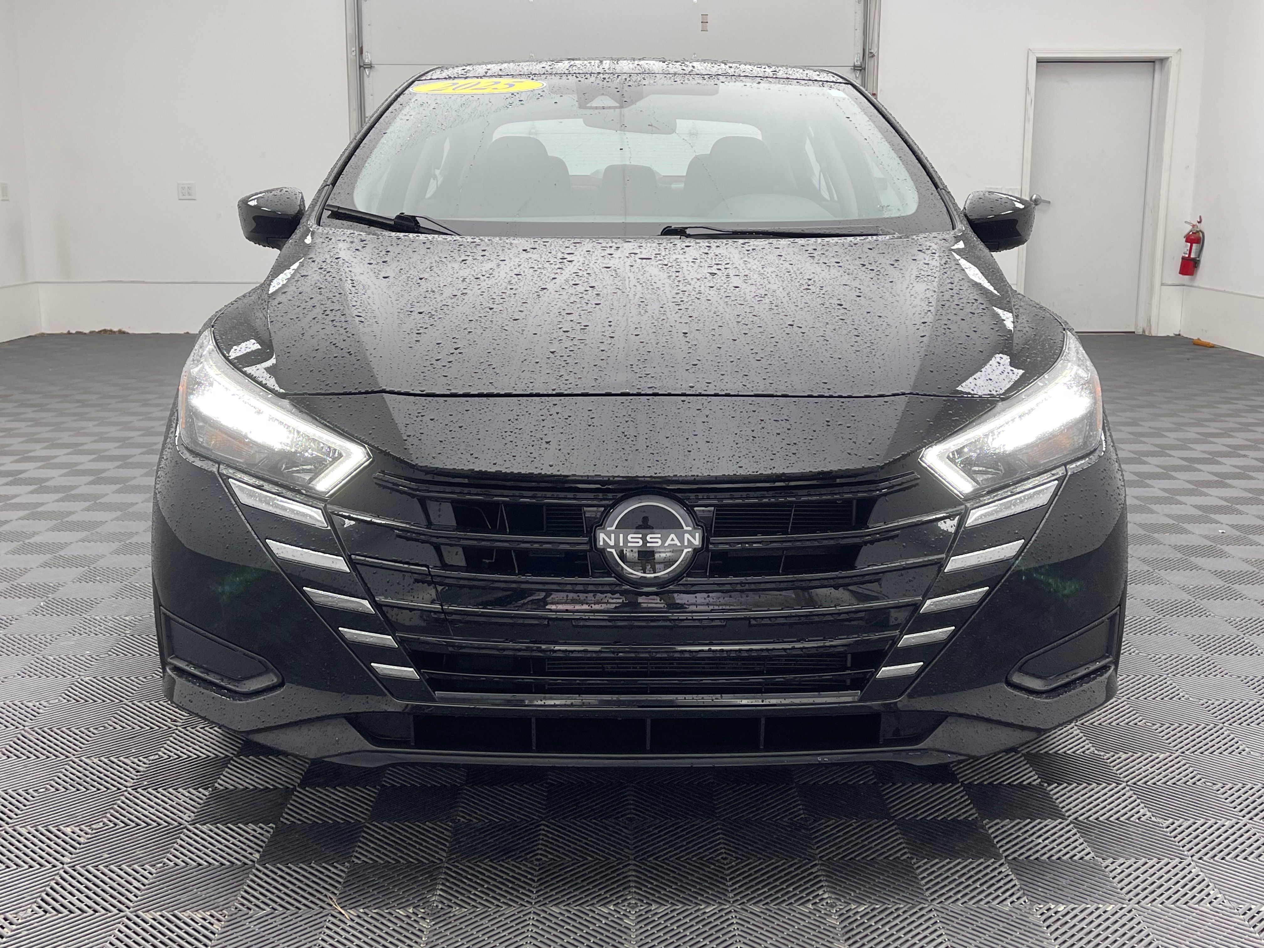 Used 2025 Super Black Metallic Nissan 1.6 SV image 11