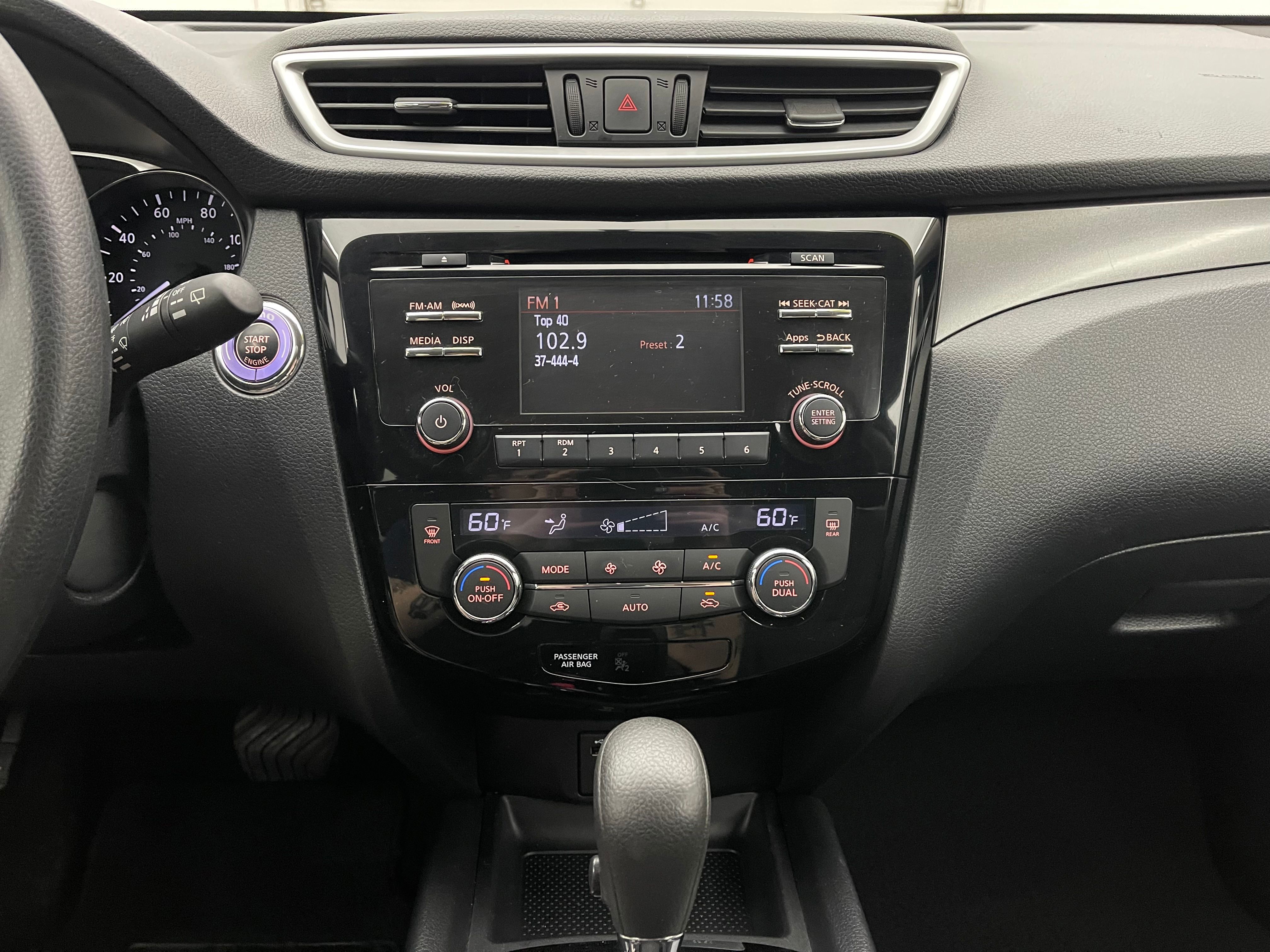 Used 2016 Arctic Blue Metallic Nissan SV image 21