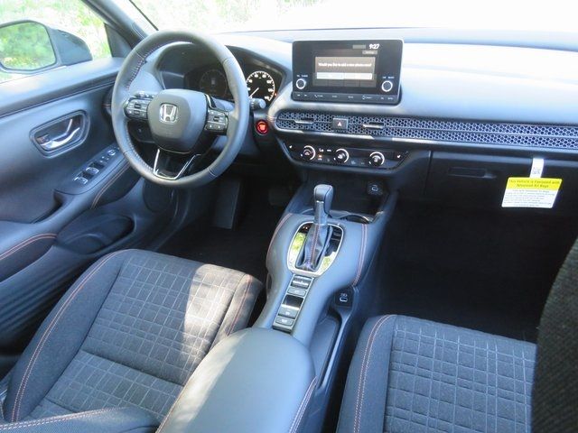 2025 Honda HR-V Sport photo
