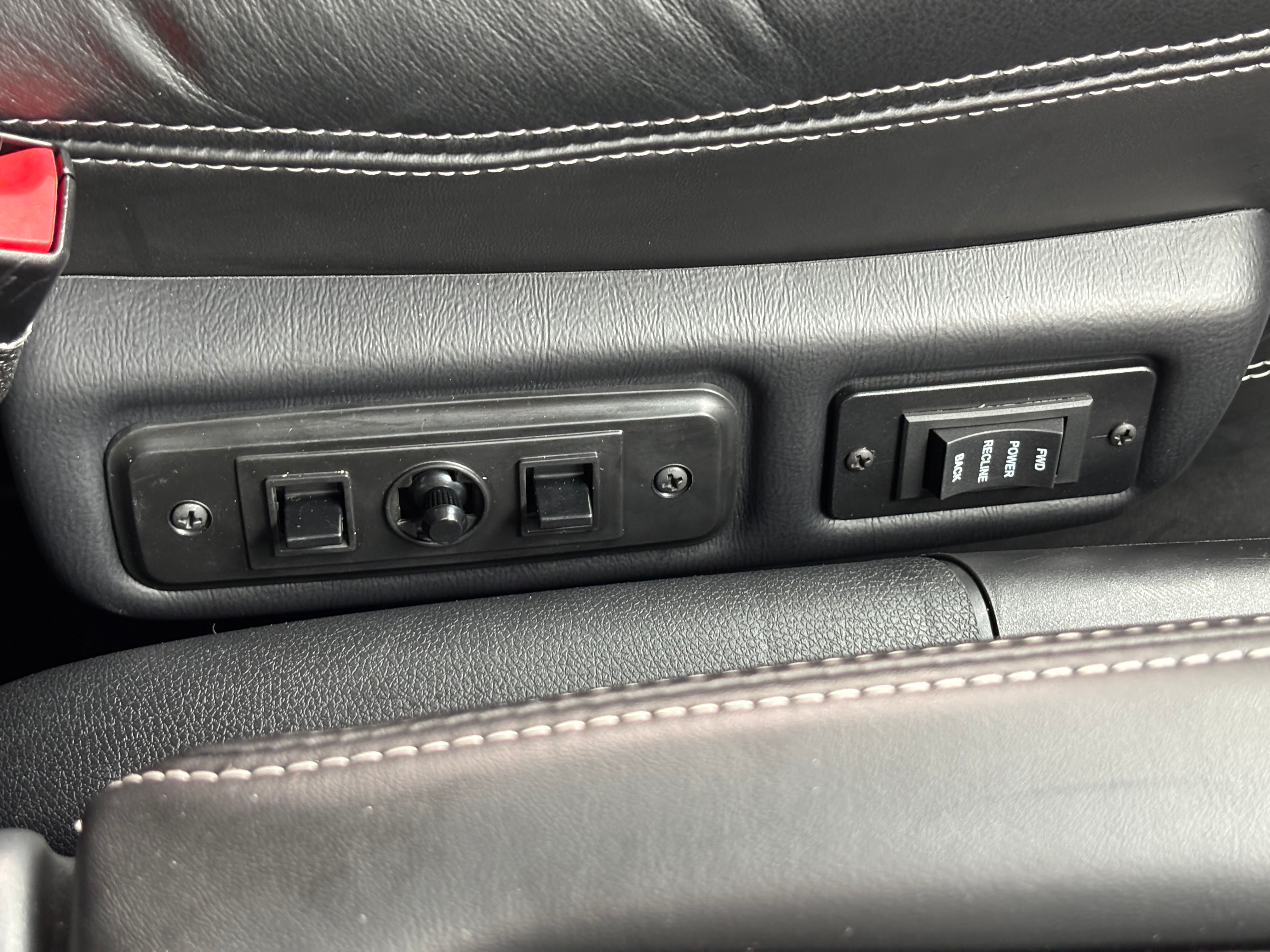 Used 2024 Maroon Mercedes-Benz Explorer Limited SE image 43