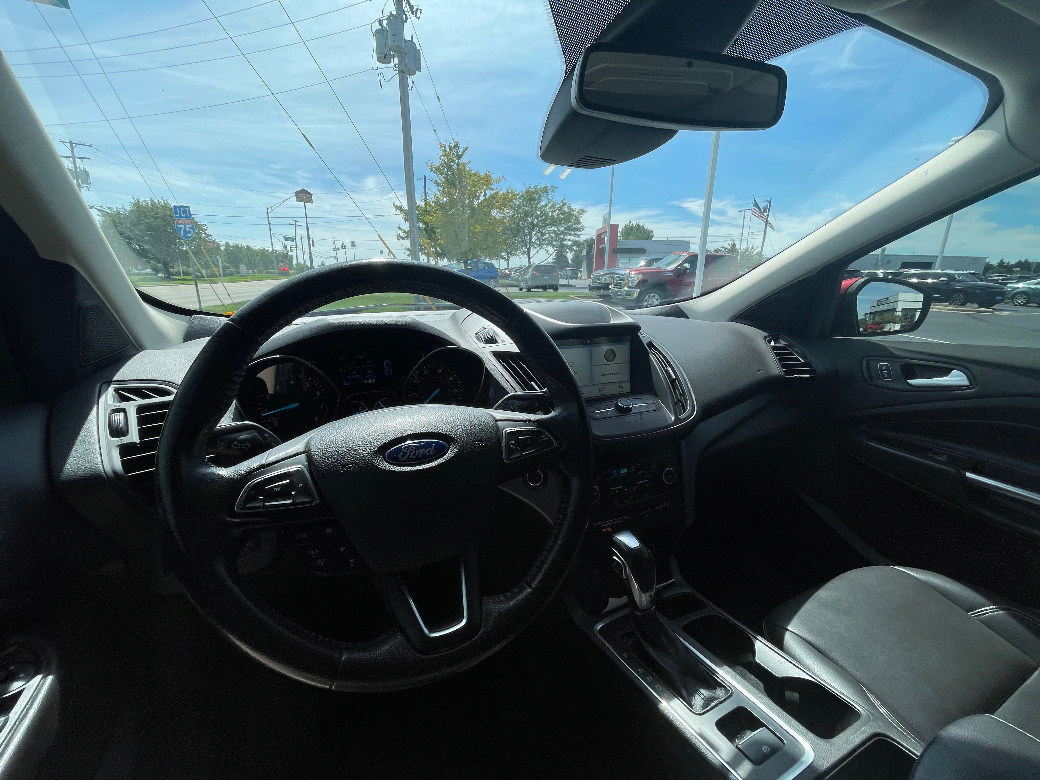 Used 2019 Ruby Red Metallic Ford SEL image 9