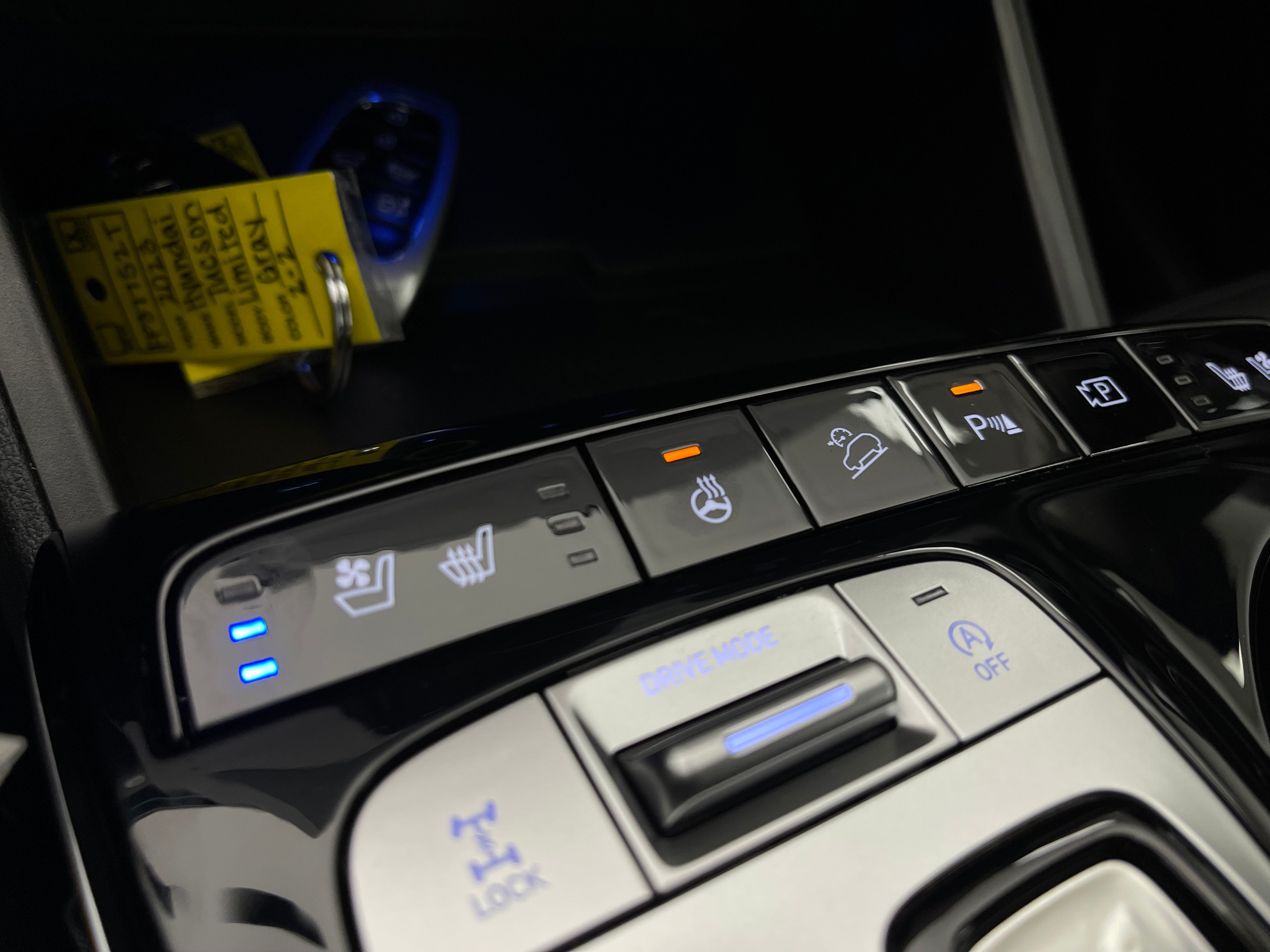 Used 2023 Amazon Gray Hyundai Limited image 24